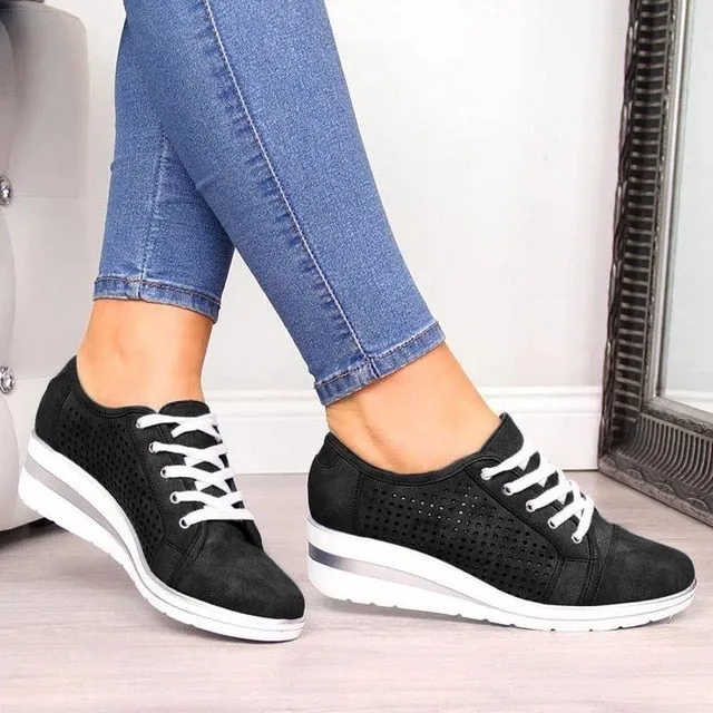 2020 New Summer Women Flats Shoes Female Hollow Breathable Mesh Casual Shoes for Ladies Slip on Flats Loafers Shoes Beach