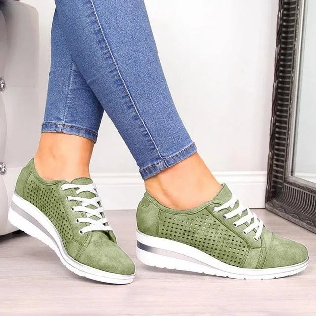 2020 New Summer Women Flats Shoes Female Hollow Breathable Mesh Casual Shoes for Ladies Slip on Flats Loafers Shoes Beach