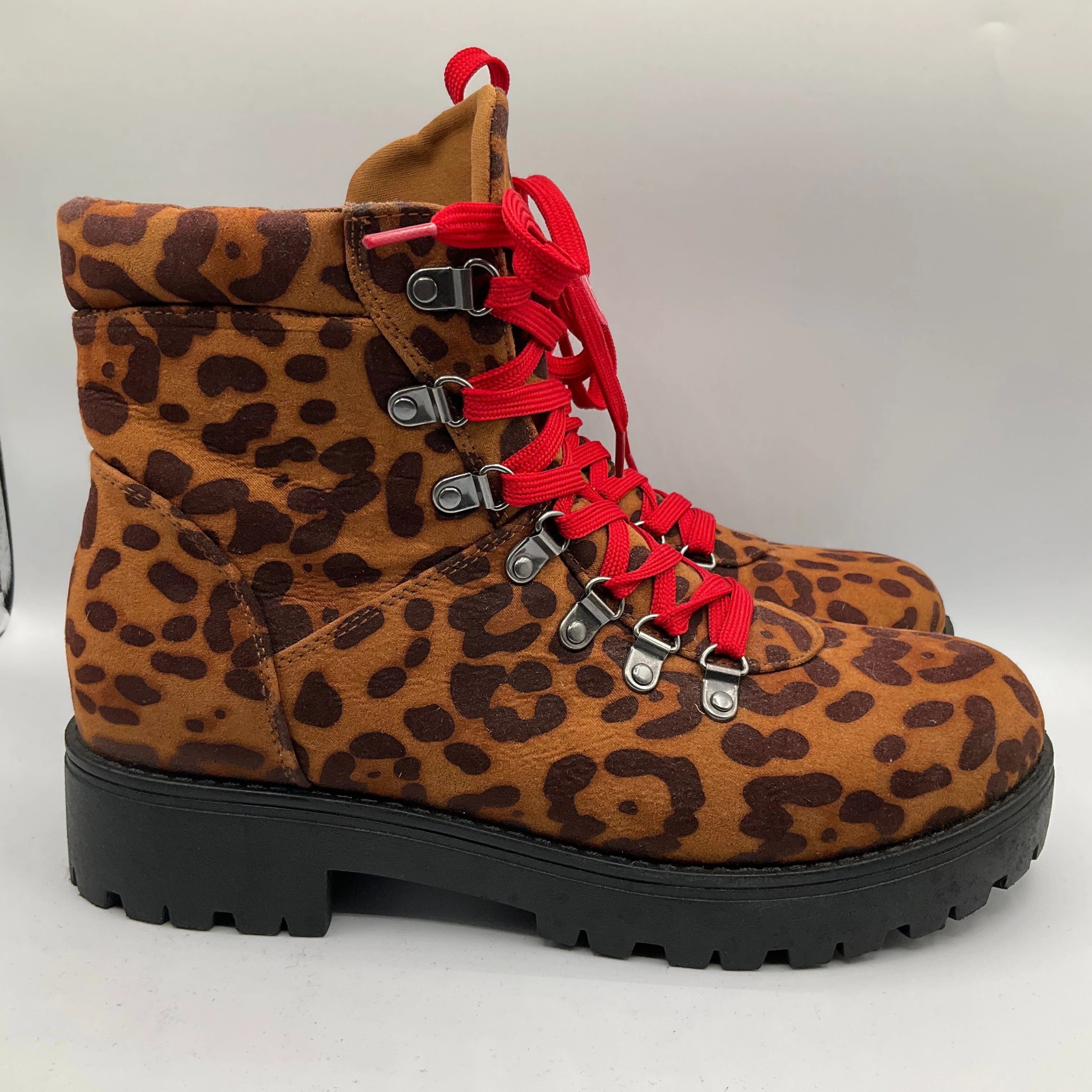 Boots Ankle Flats By Bamboo In Animal Print, Size: 10 Canvas Upper