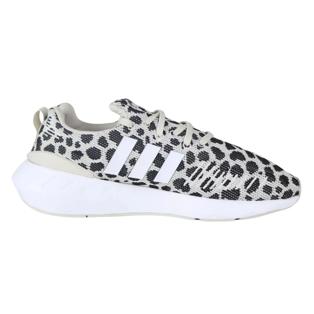 Adidas - Kid's Swift Run 22 J 'Polka Dot' - Talc / Cloud White / Core Black