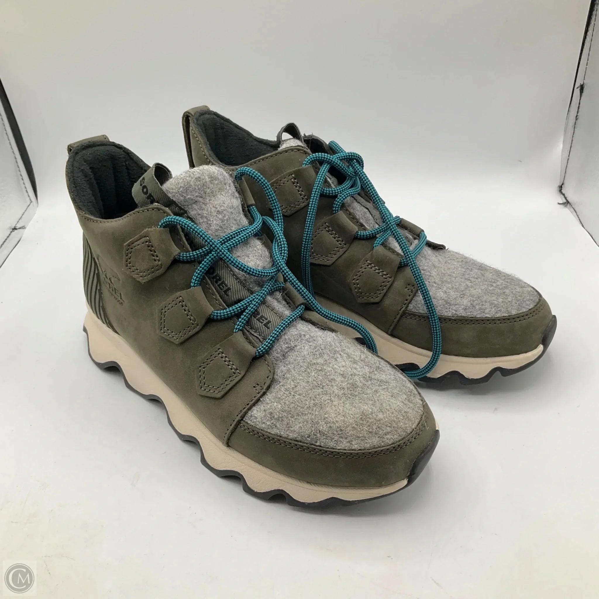 Boots Ankle Flats By Sorel In Green & Grey, Size: 7 Shock Absorbing Weather Resistant User natural materials