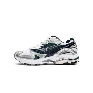 Mizuno Mens Wave Rider 10 Shoes Stretch Knit Fabric running on a treadmill at the gym shoes