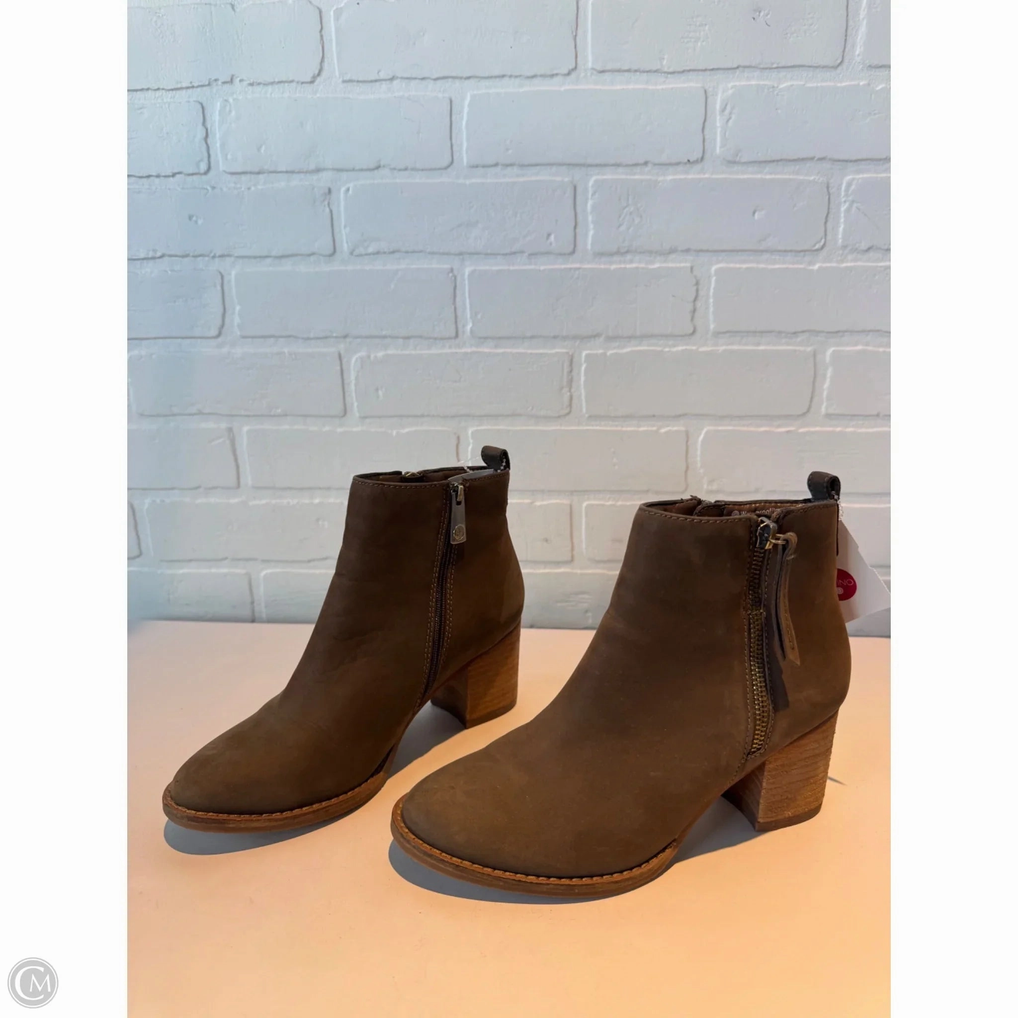 Boots Ankle Heels By Blondo In Green, Size: 7.5 Insulated Functional Minimalist Cushioned Step Weekend Wanderer