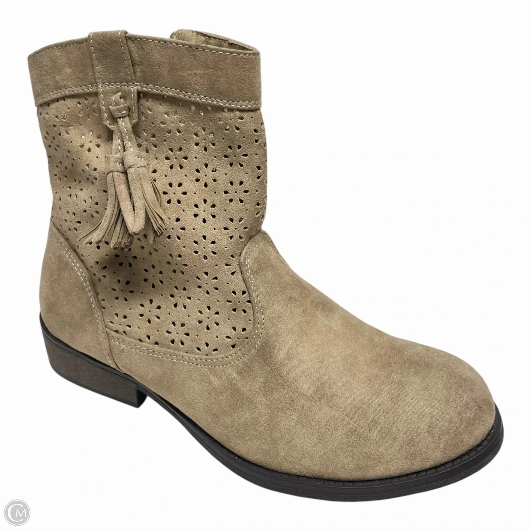Flexible Frame Rough Trail Hiker Travel Light Boots Ankle Flats By Sonoma In Tan, Size: 5