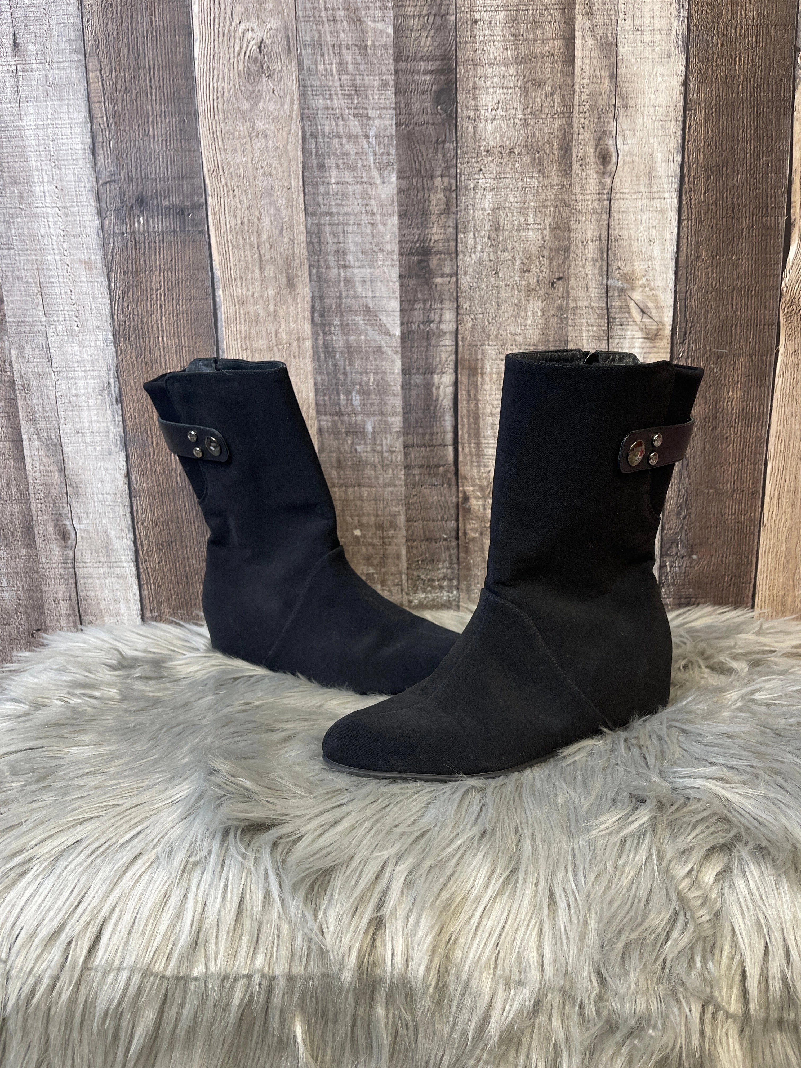 Boots Ankle Flats By Stuart Weitzman  Size: 6 british retro Flexible Ankle Support