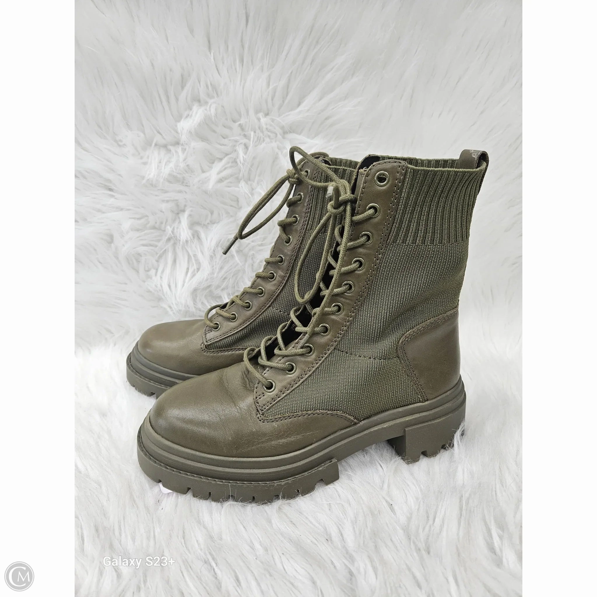 Pull On Style Sleek Style Boots Ankle Flats By Aldo In Green, Size: 6.5