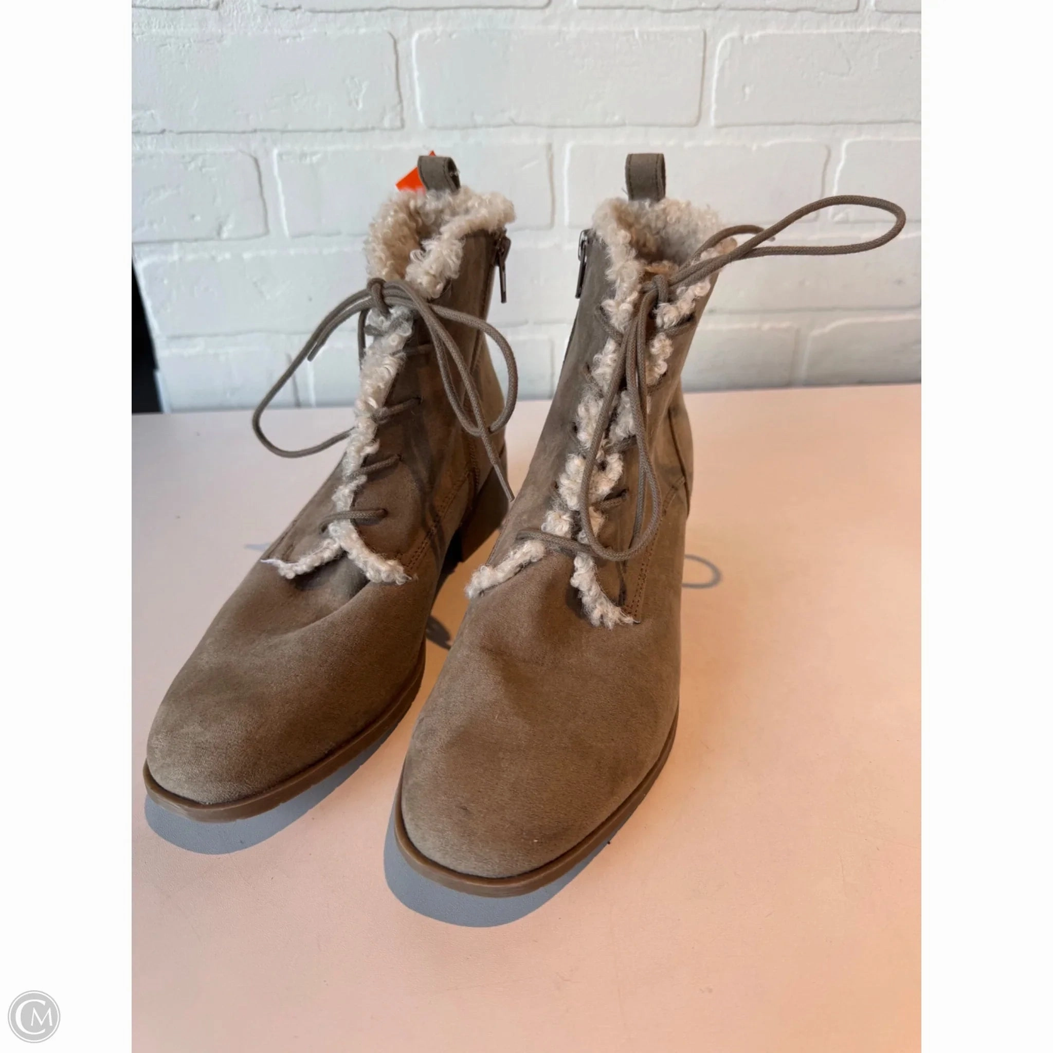 Blue Sky Comfort Backing Boots Ankle Flats By Kenneth Cole Reaction In Tan, Size: 8.5