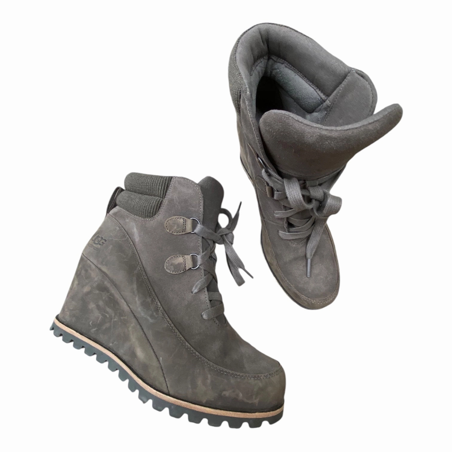 Wide Sole Boots Ankle Heels By Ugg In Taupe, Size: 10