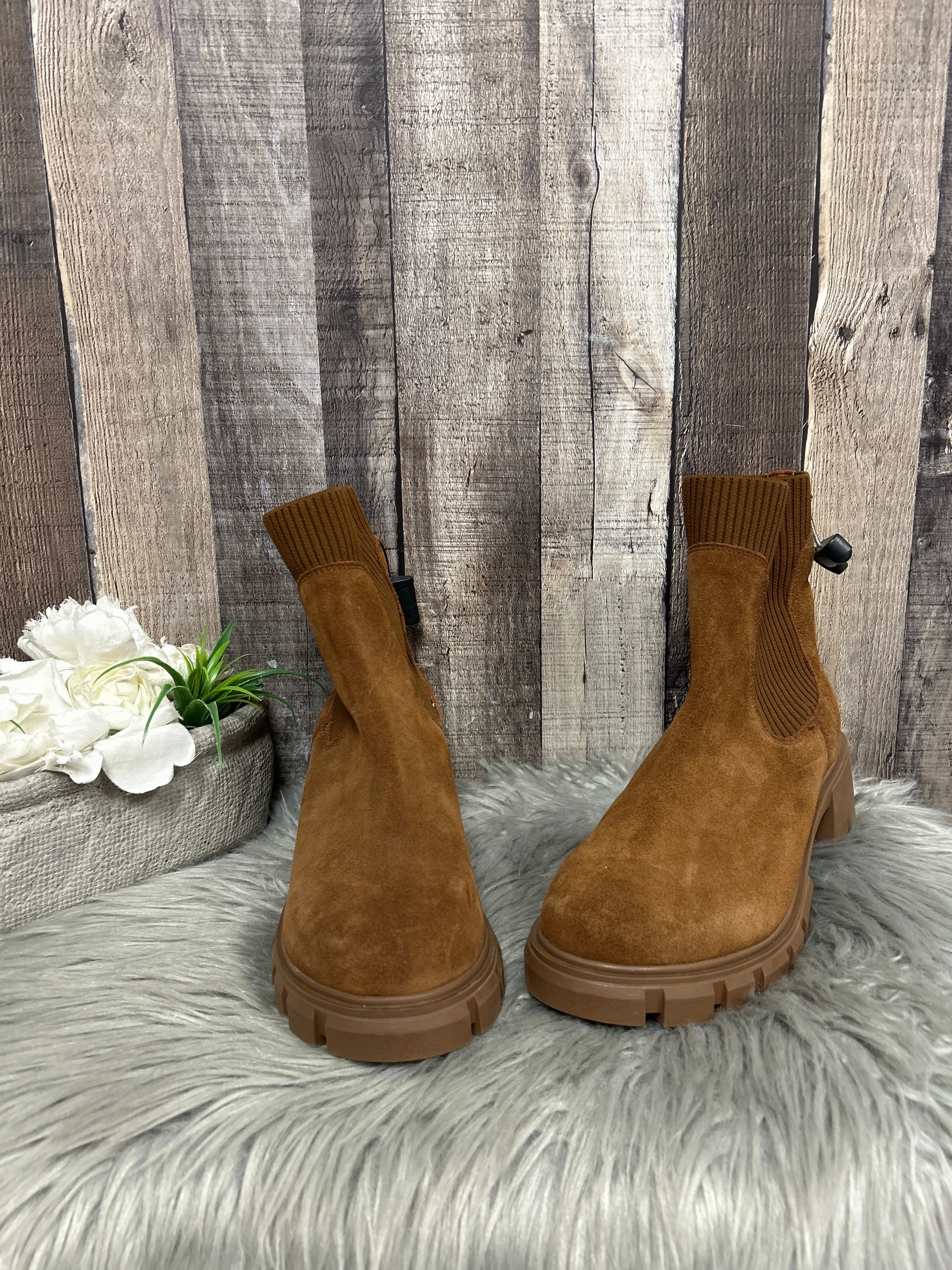 Boots Ankle Heels By Steve Madden In Brown, Size: 9.5 Fashion Comfort CushionedSole