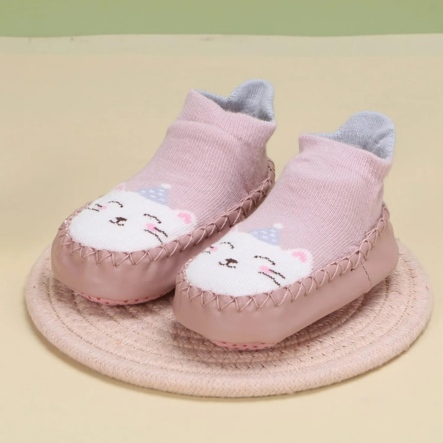 Autumn Winter Cute Children Flat Bottom Non Slip Floor Sports Shoes Socks Shoes Cartoon Rabbit Pattern Toddler Shoes