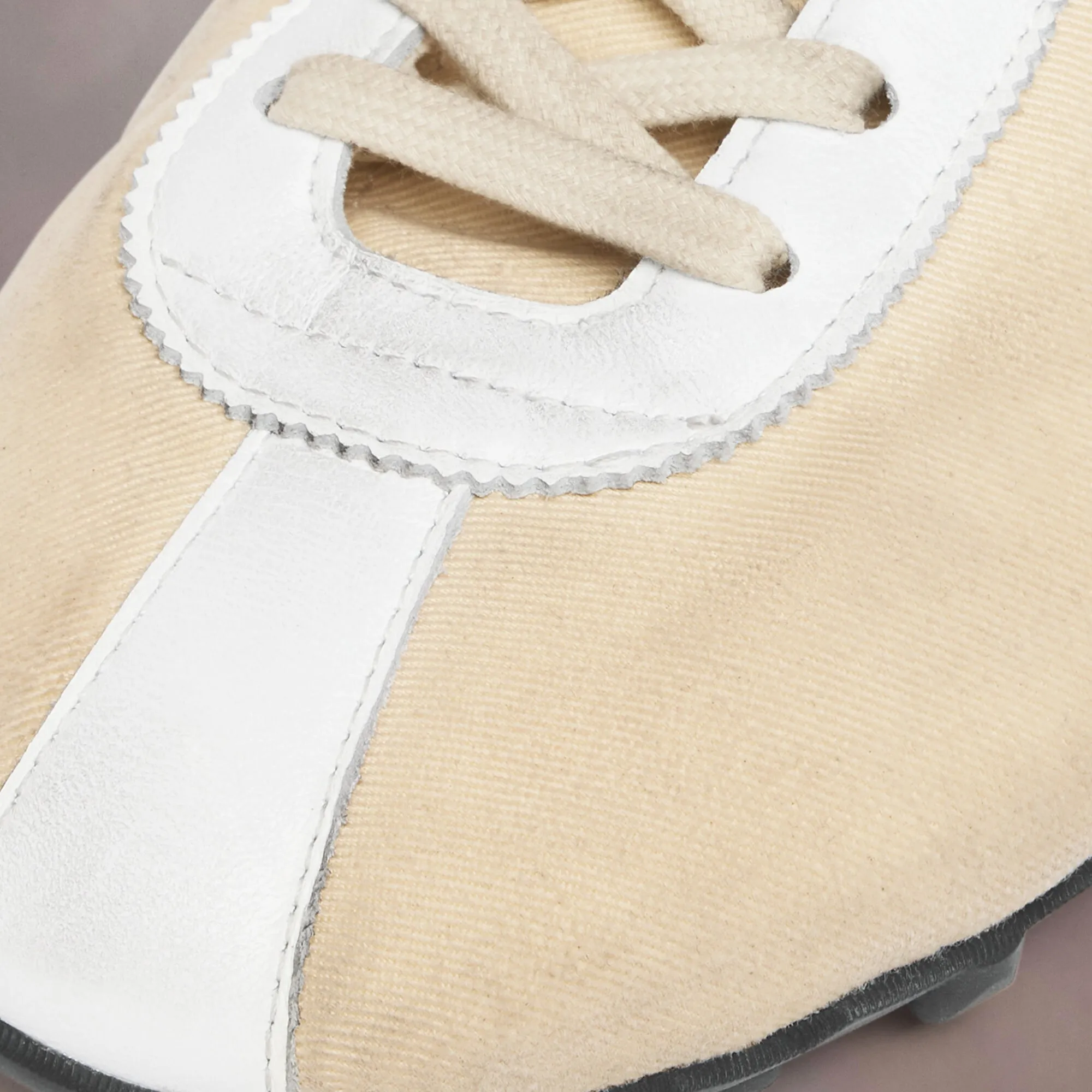 weather - proof running shoes Responsive Fit Maison Margiela Mens Sprinter Low Top Shoes