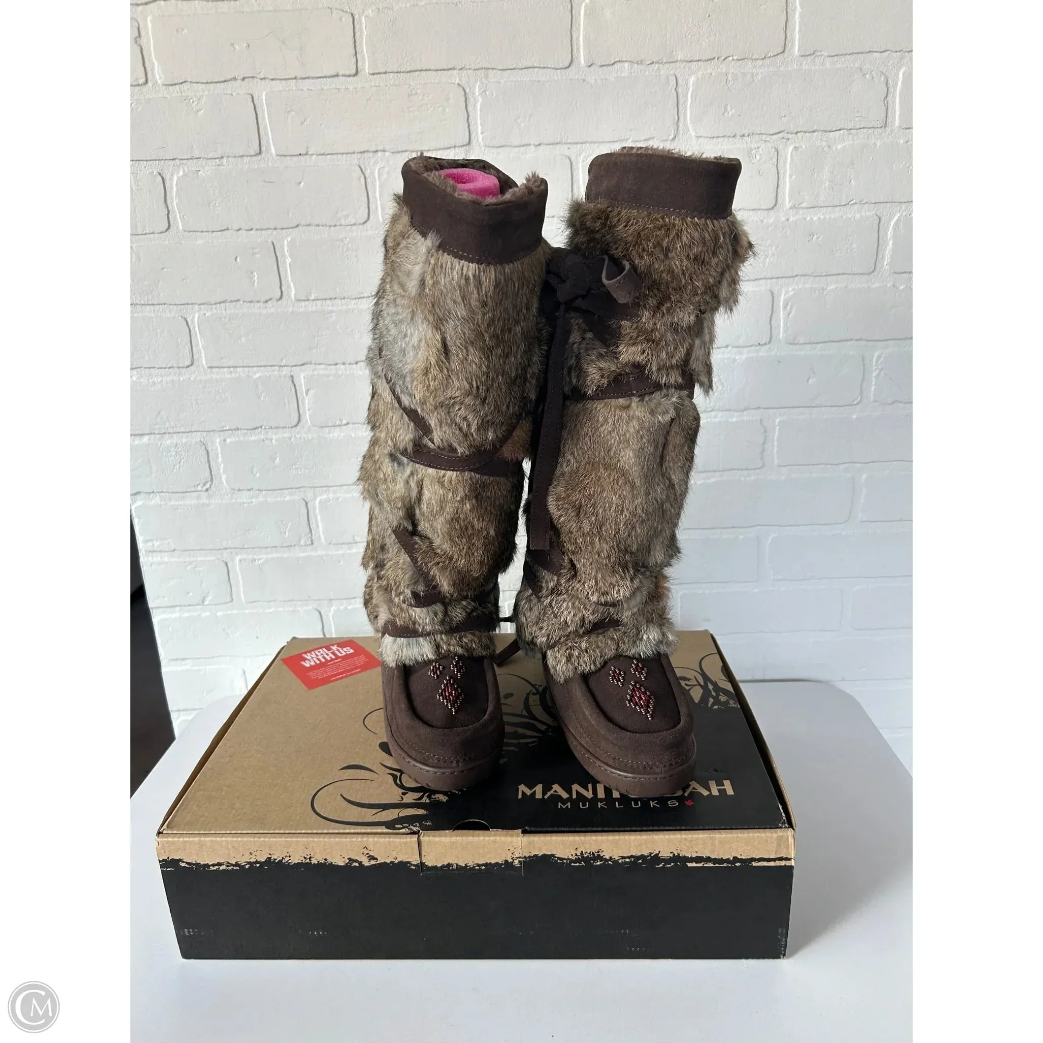 Boots Knee Flats By Cma In Brown, Size: 6 On Trend Seasonal Trend