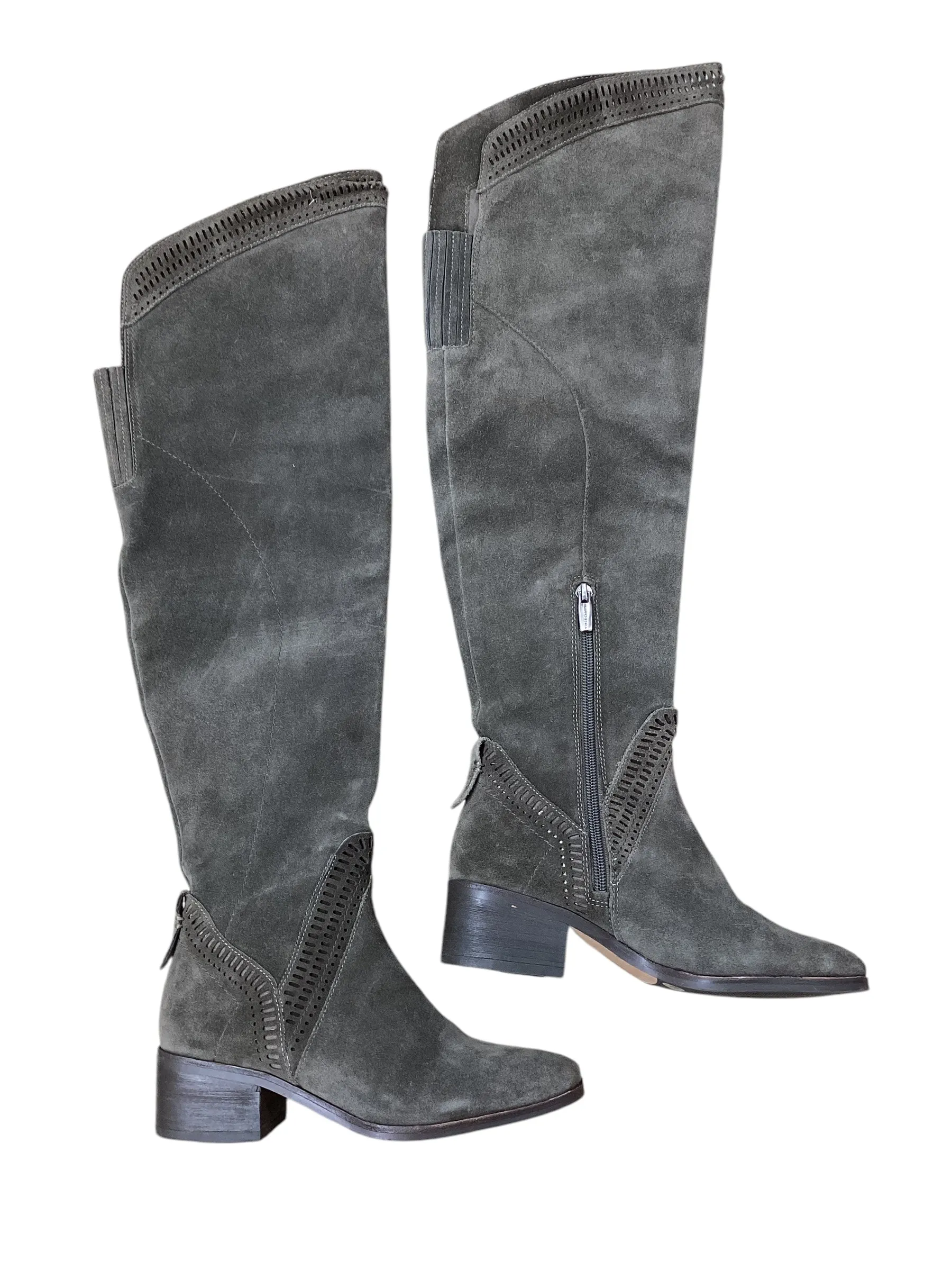 Boots Knee Flats By Vince Camuto In Grey, Size: 5.5 Strap Detail