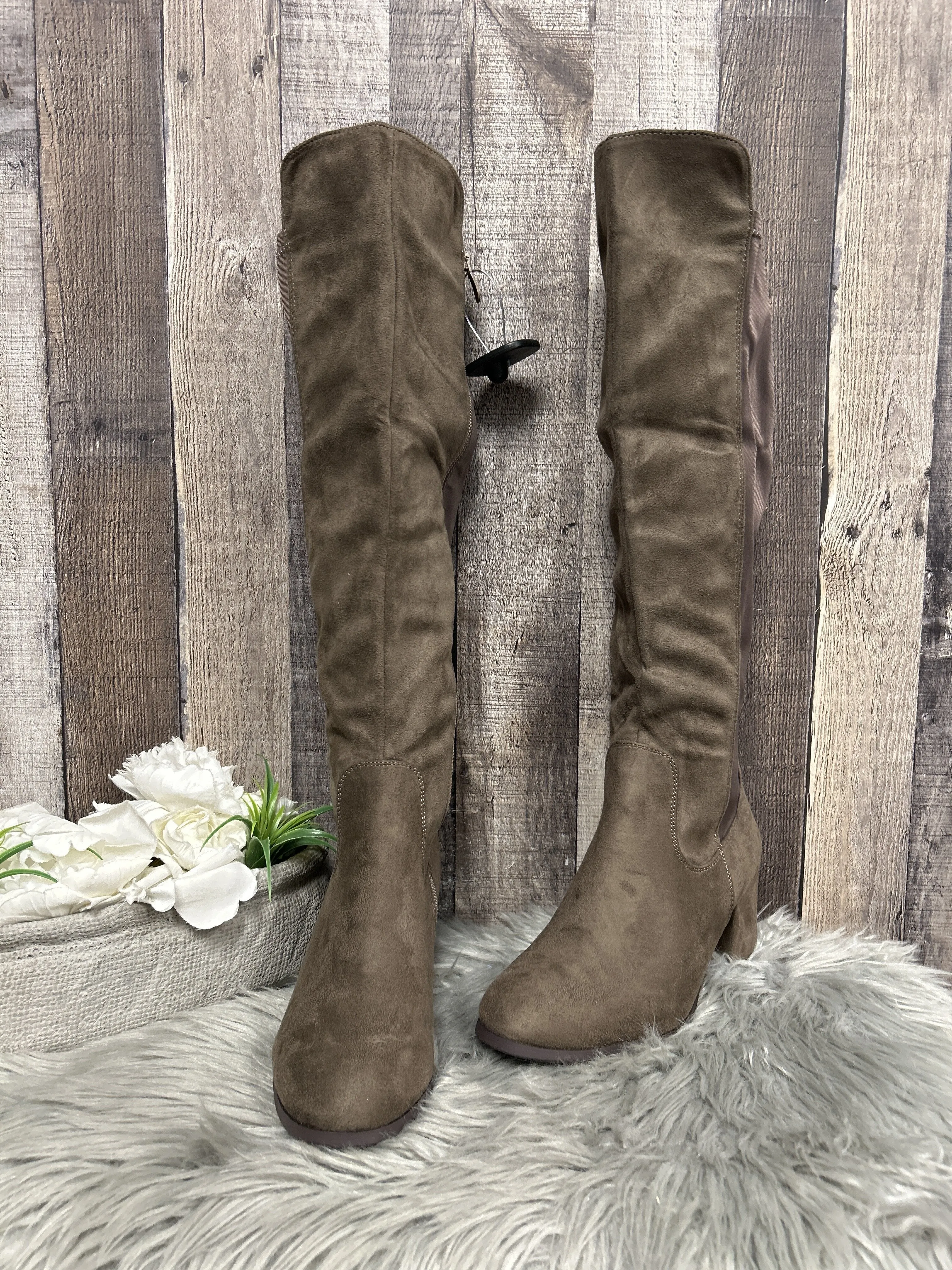 Boots Knee Heels By Cme  Size: 8 Warm Interior Fit All Seasons