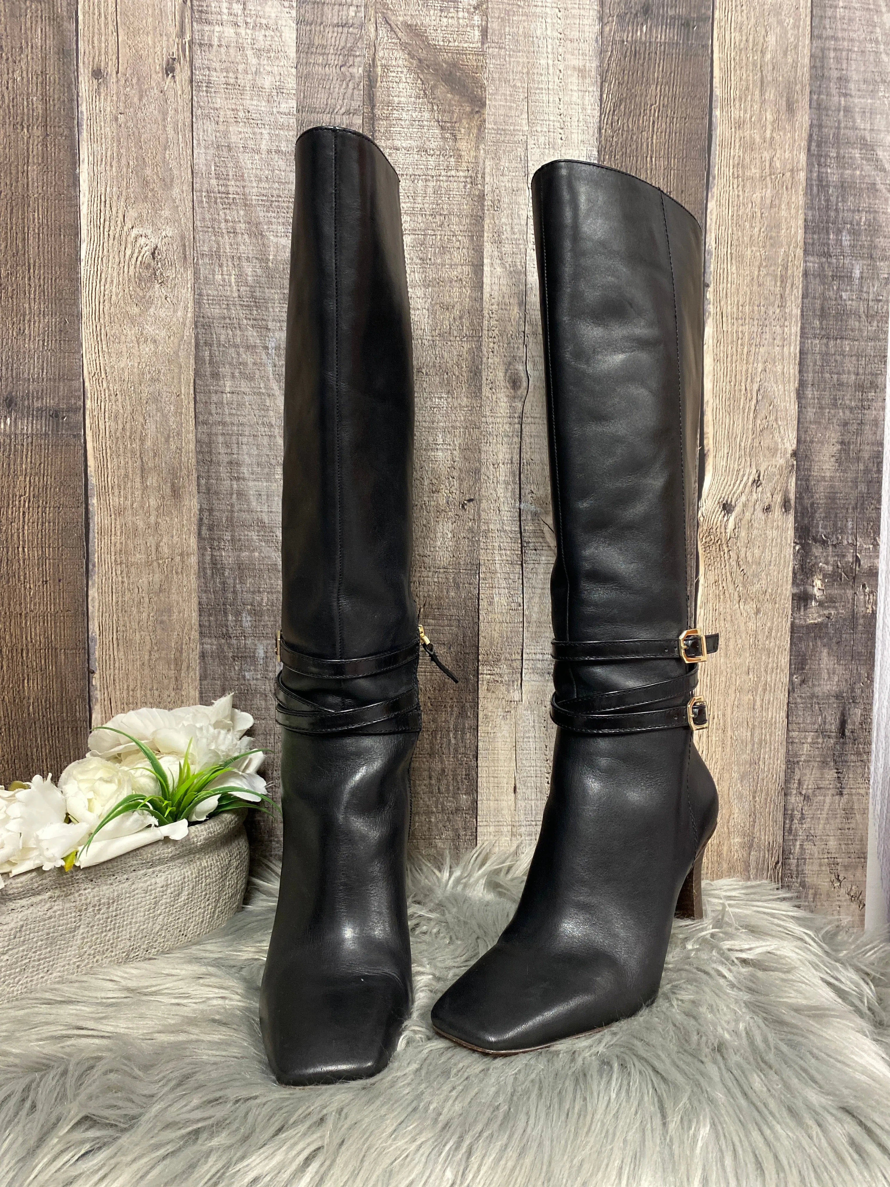 Trendy Fit Fashion Statement Boots Boots Knee Heels By Louise Et Cie  Size: 8.5