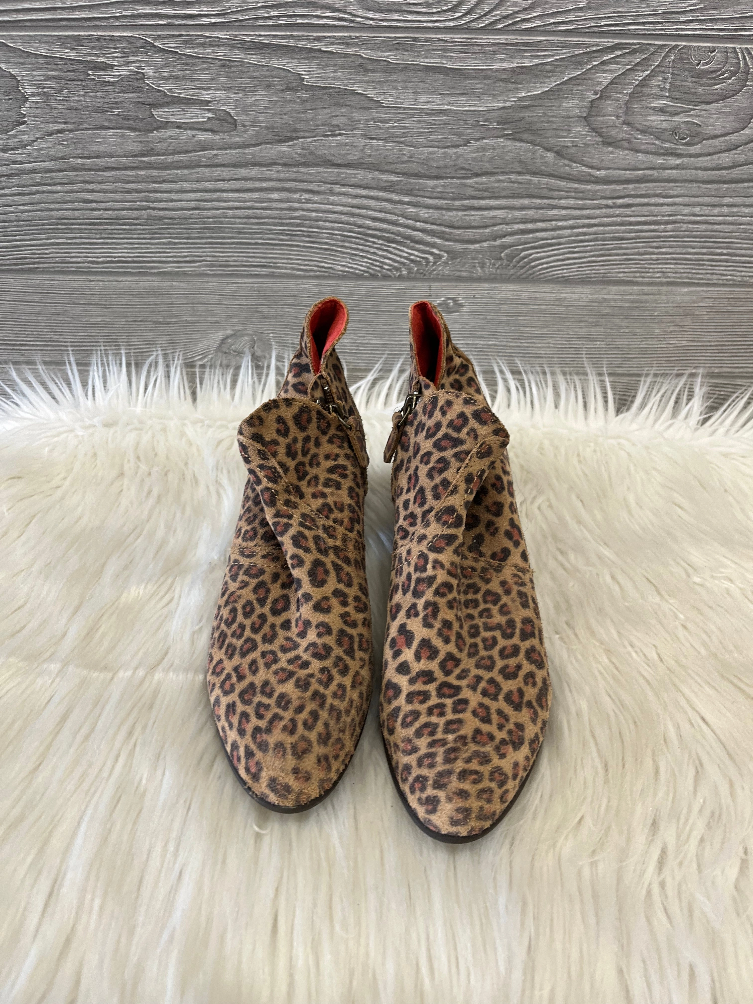 Anti   Bacterial Comfortable ankle Boots Ankle Flats By Ariat  Size: 8.5