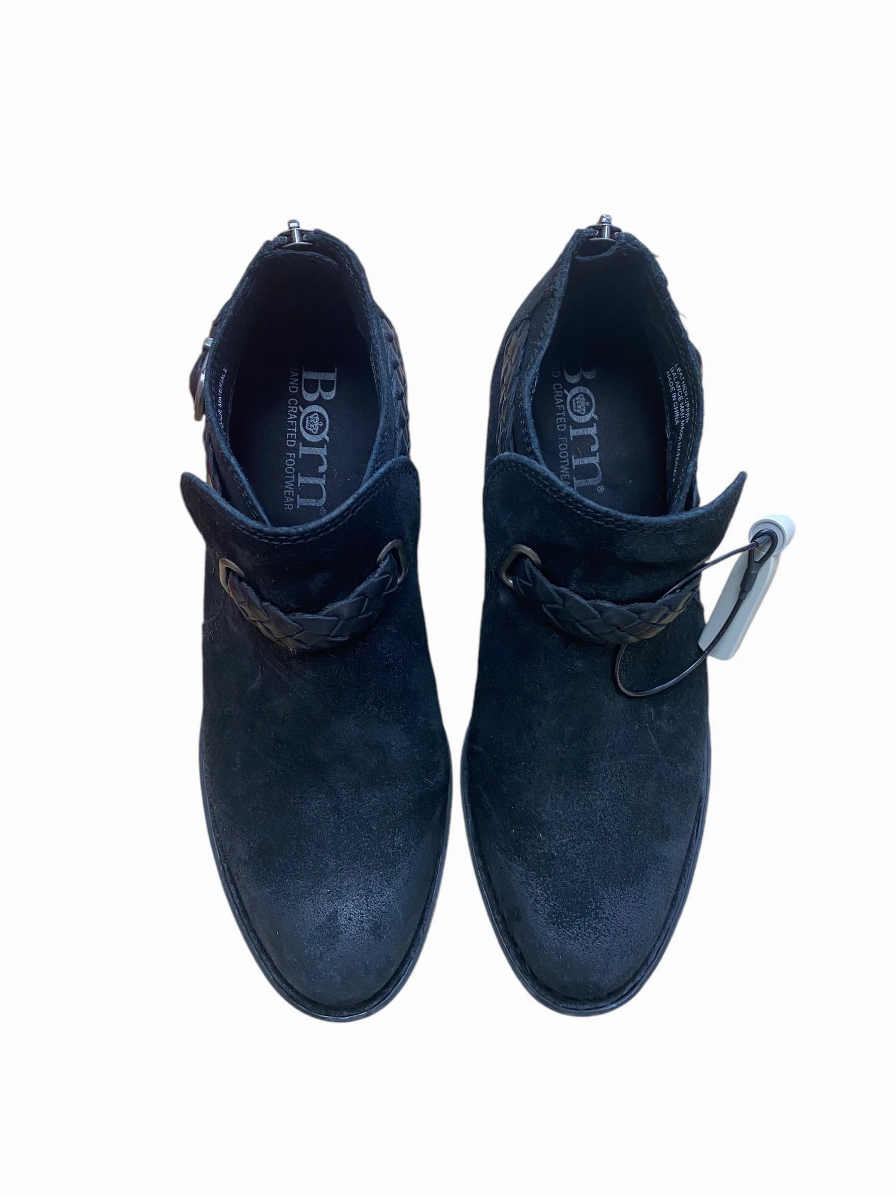 Flexible Movement Cushioned Step Work Commute Boots Ankle Flats By Born In Black, Size: 6