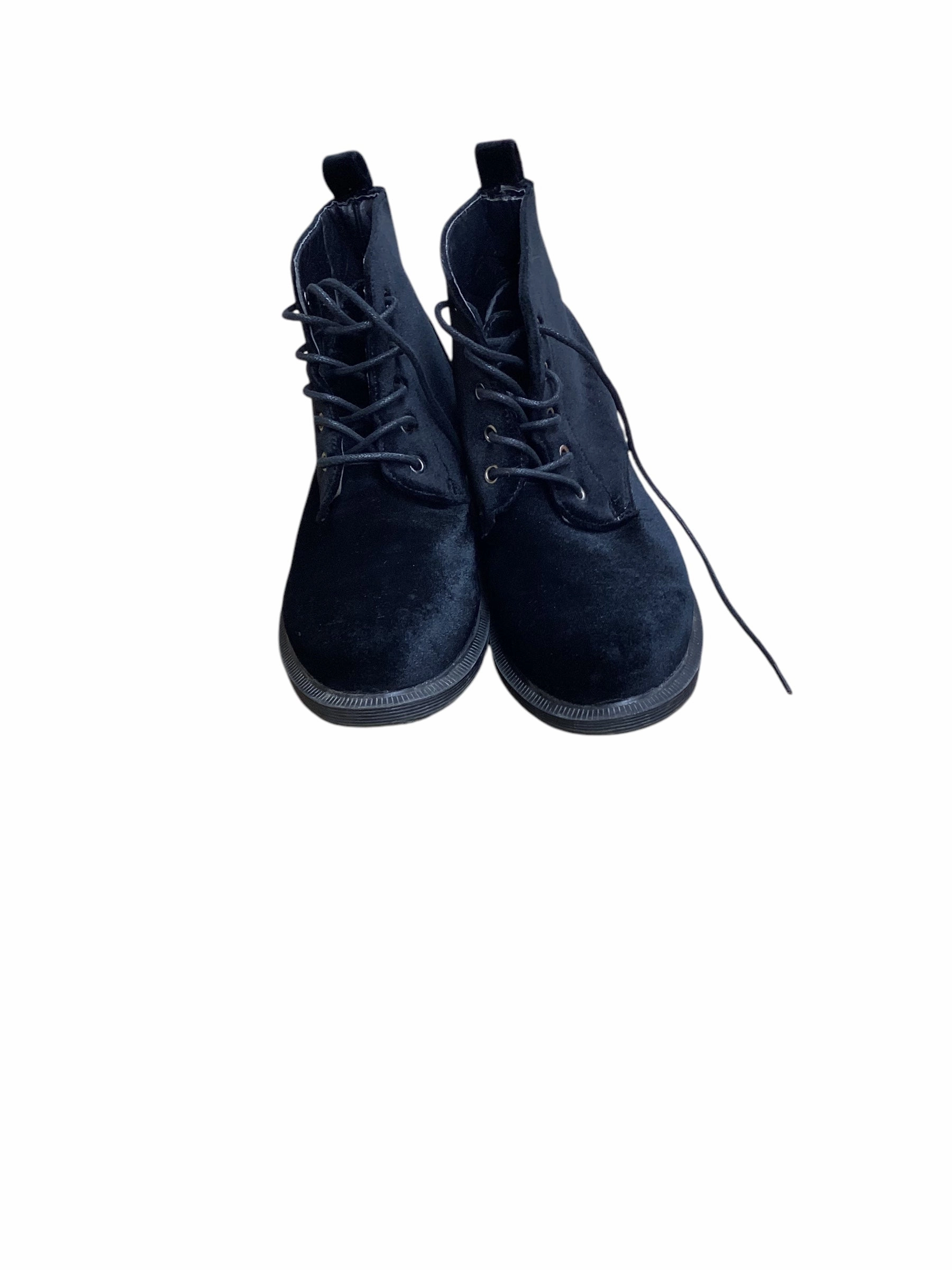 Mud Resistant Daily Walks Reinforced Seams Boots Ankle Flats By Clothes Mentor In Black, Size: 9