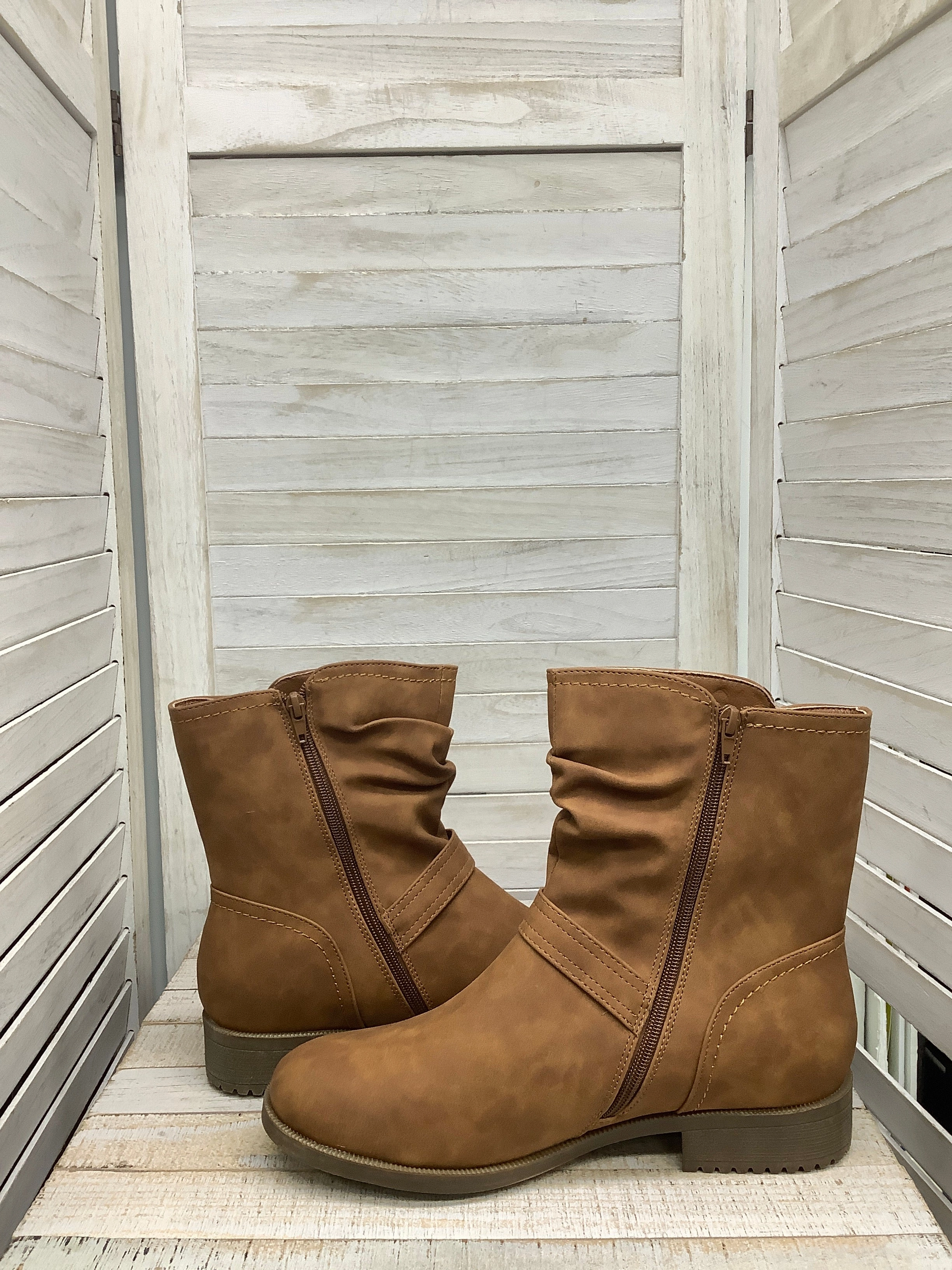 Boots Ankle Flats By Clothes Mentor In Brown, Size: 11 Comfortable Wear