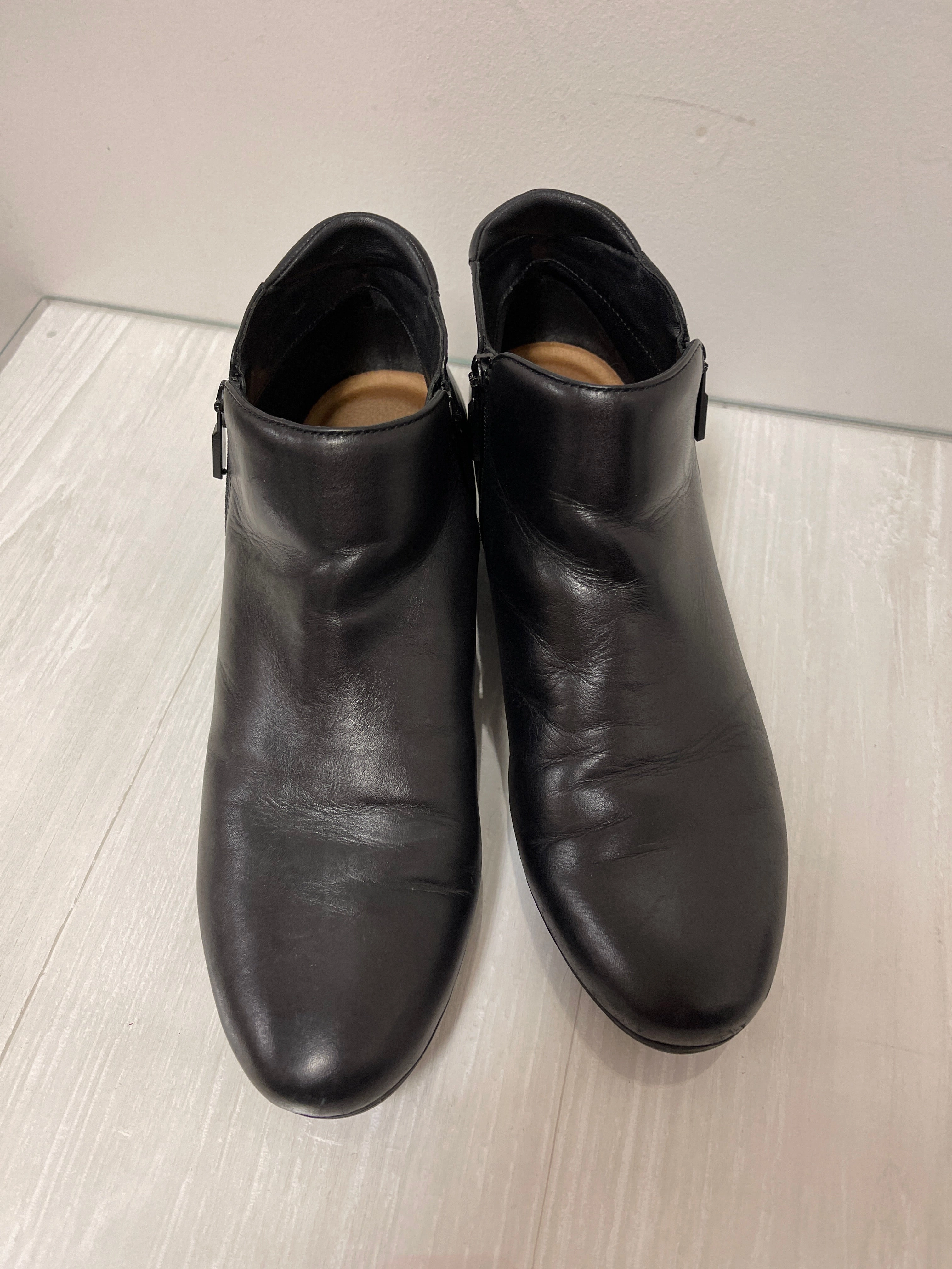 Stretchable Boots Ankle Flats By Cmc In Brown, Size: 10.5