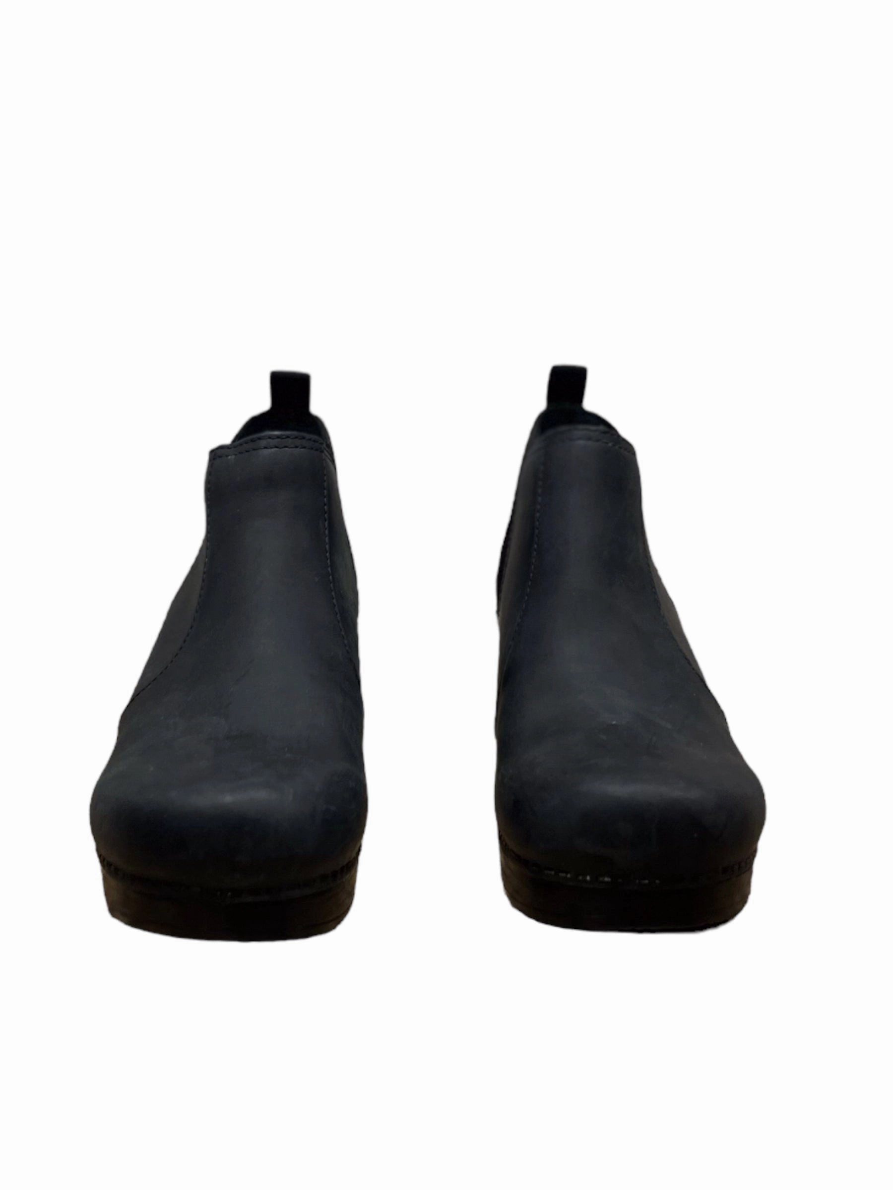 Boots Ankle Flats By Dansko  Size: 7.5 Hard Trail ReinforcedToe