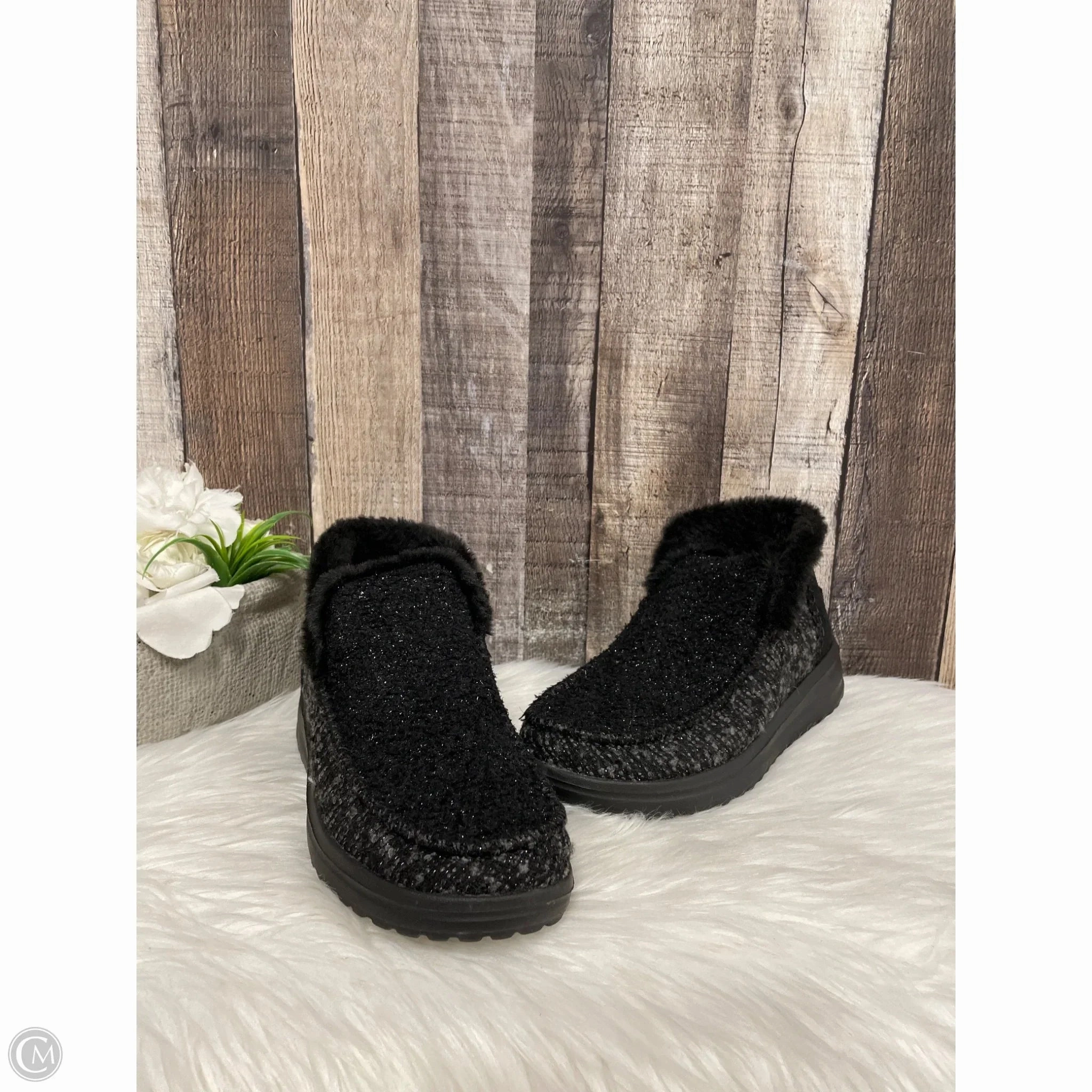 Boots Ankle Flats By Hey Dude In Black & Silver, Size: 7 All Weather Urban Traveler
