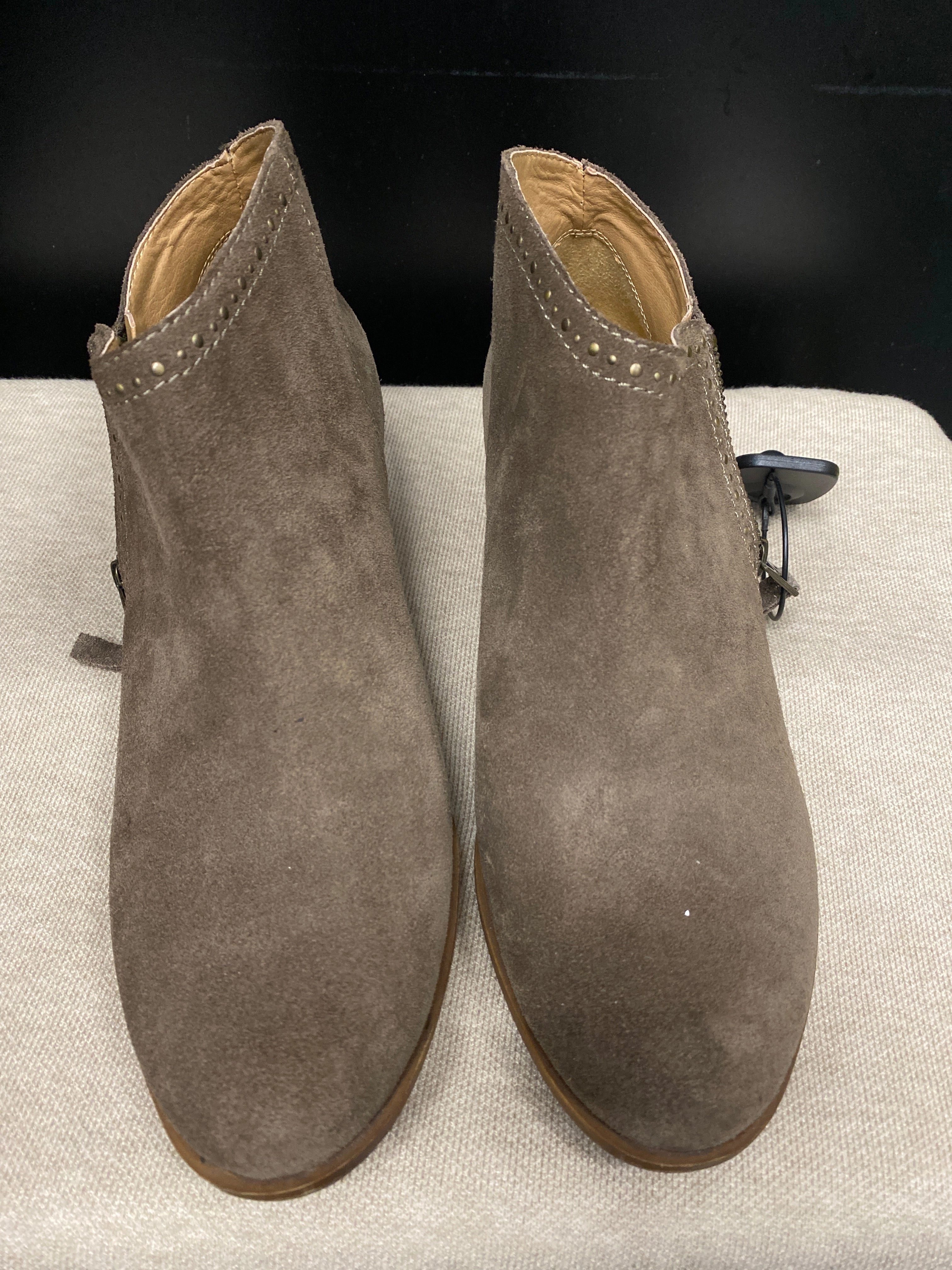 Quick Fit Practical Build Boots Ankle Flats By Lucky Brand In Brown, Size: 10