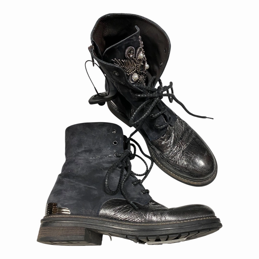 Machine washable Slip Resistant Remote Hiking Boots Ankle Flats By Sesto Meucci In Black, Size:7.5
