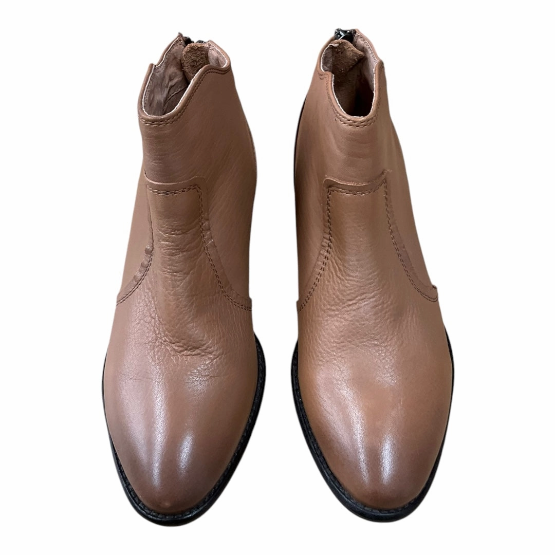 Boots Ankle Flats By Seychelles In Tan, Size: 6 Fashion Accessory High-Top Style