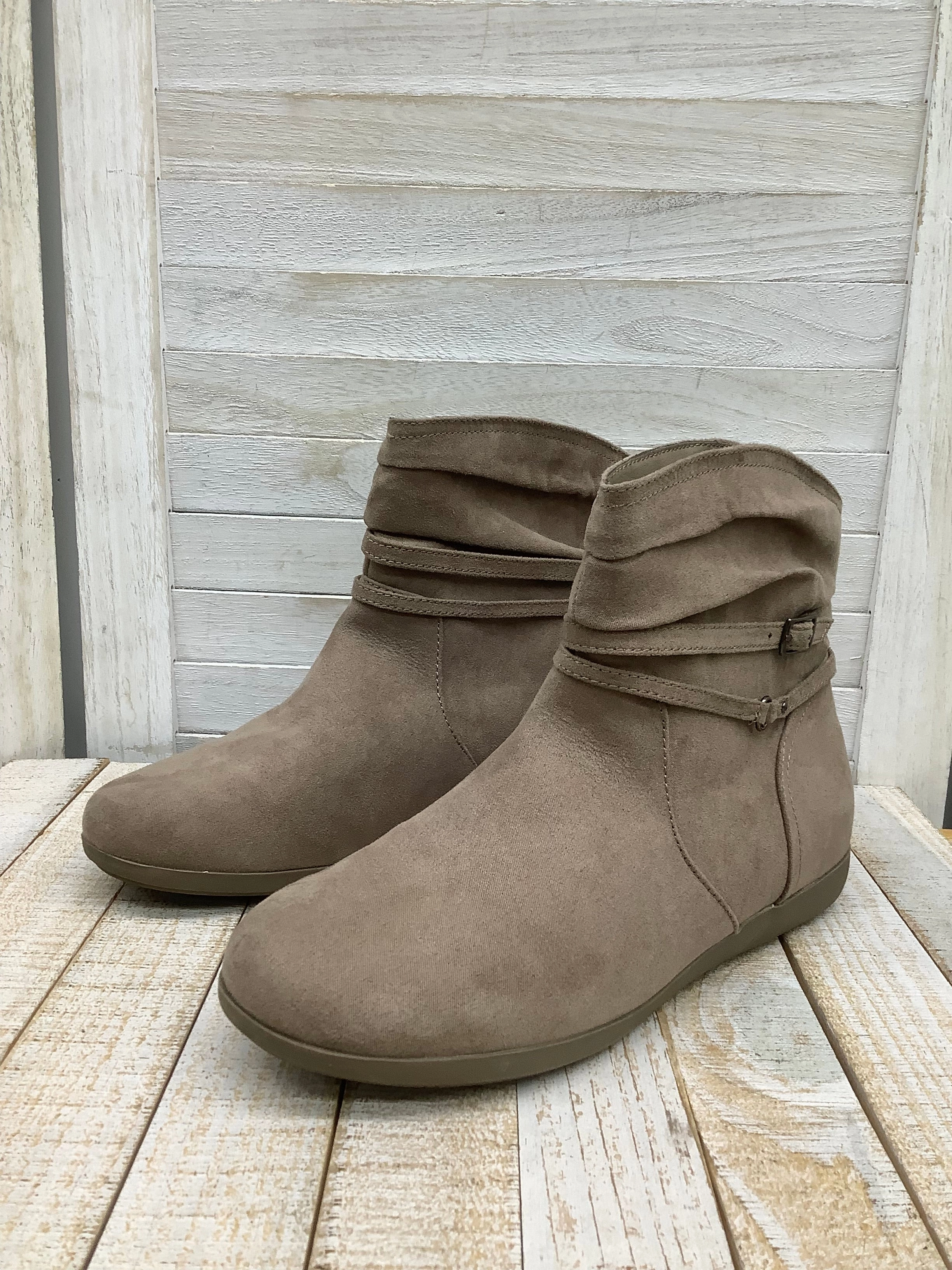 Boots Ankle Flats By St Johns Bay  Size: 8.5 Street Ready