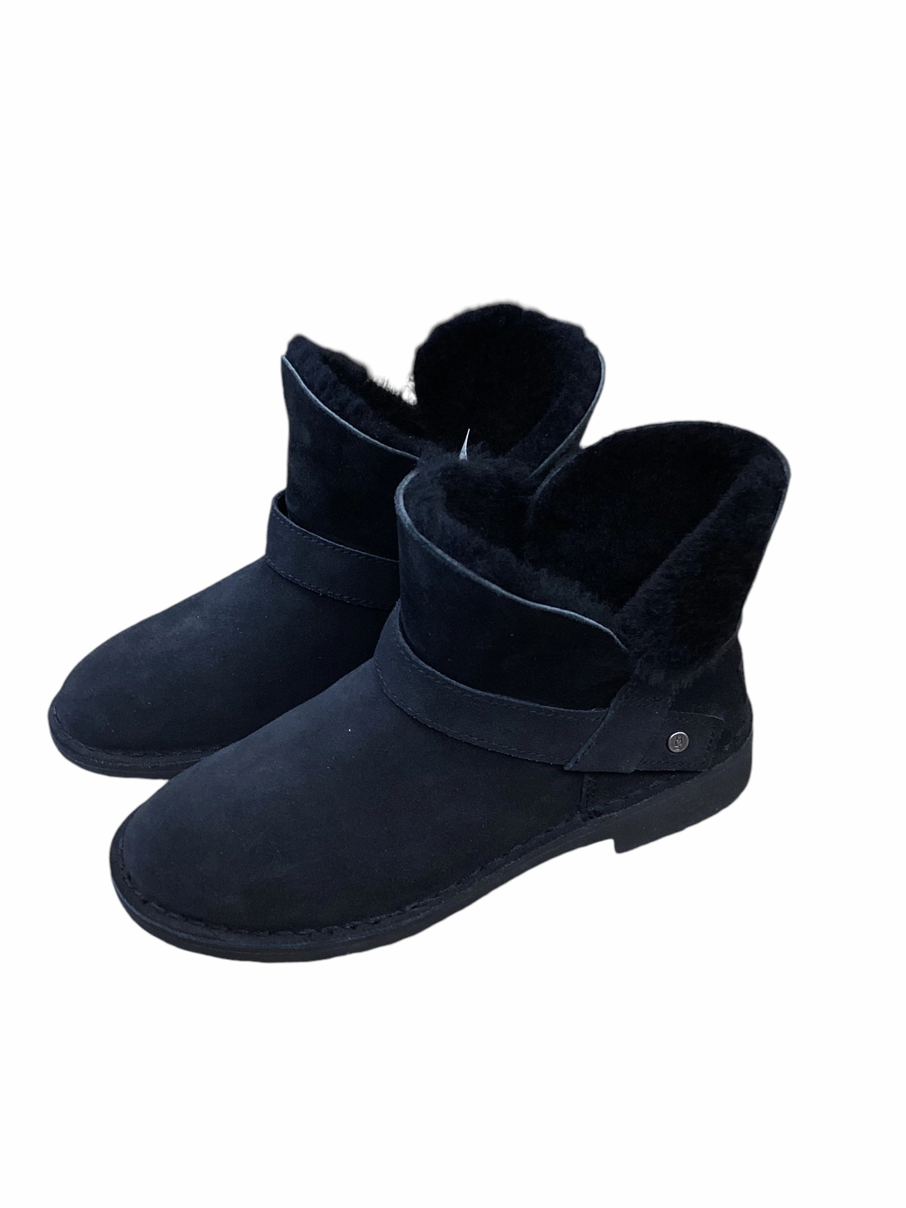 Fall Ready Padded Interior Cold Weather Commuter Boots Ankle Flats By Ugg In Black, Size: 6