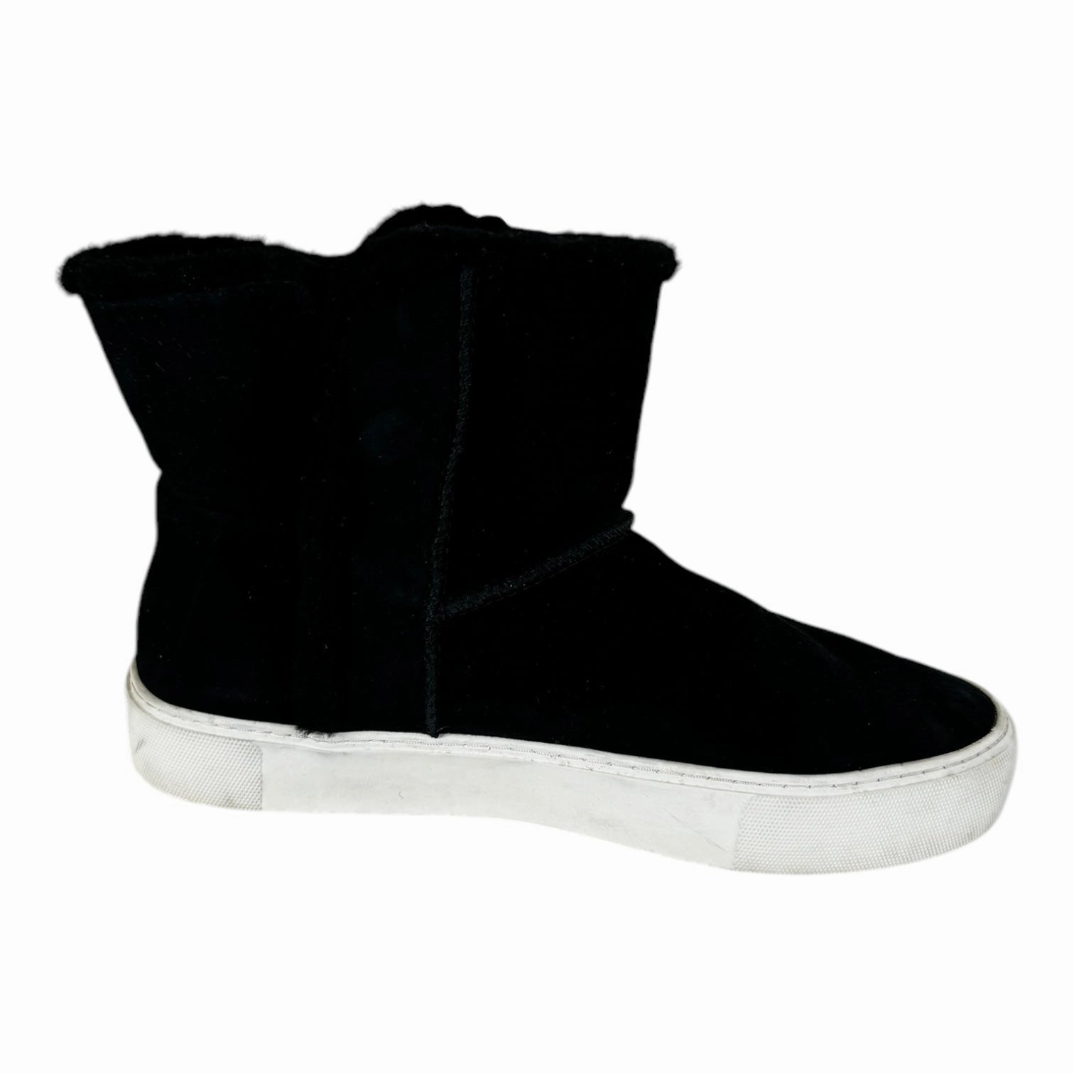 ventilation channels Boots Ankle Flats By Ugg In Black, Size: 8