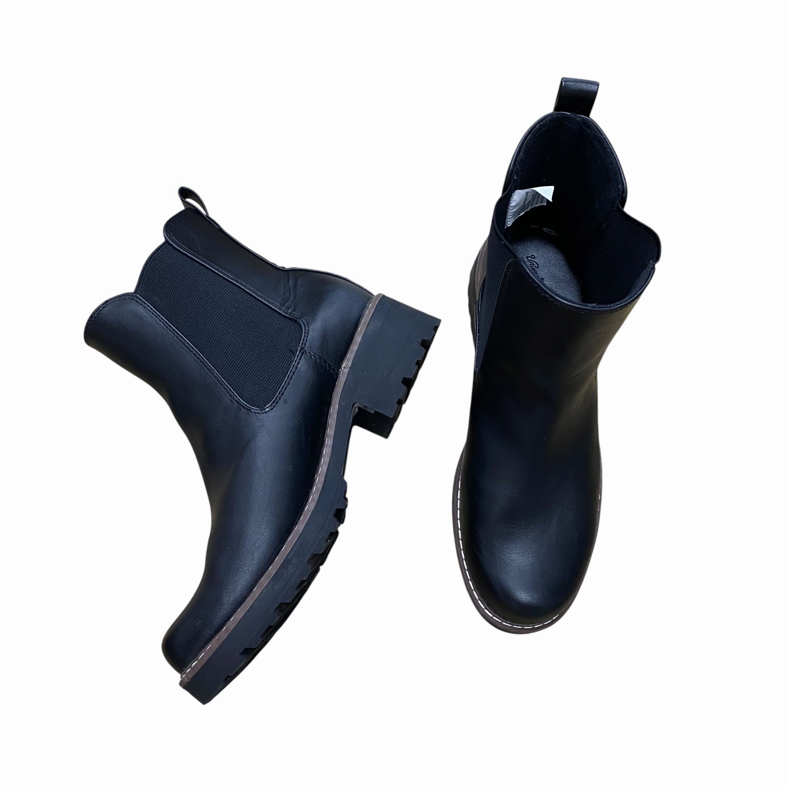 Handcrafted Stitching Waterproof Upper Boots Ankle Flats By Universal Thread In Black, Size:8