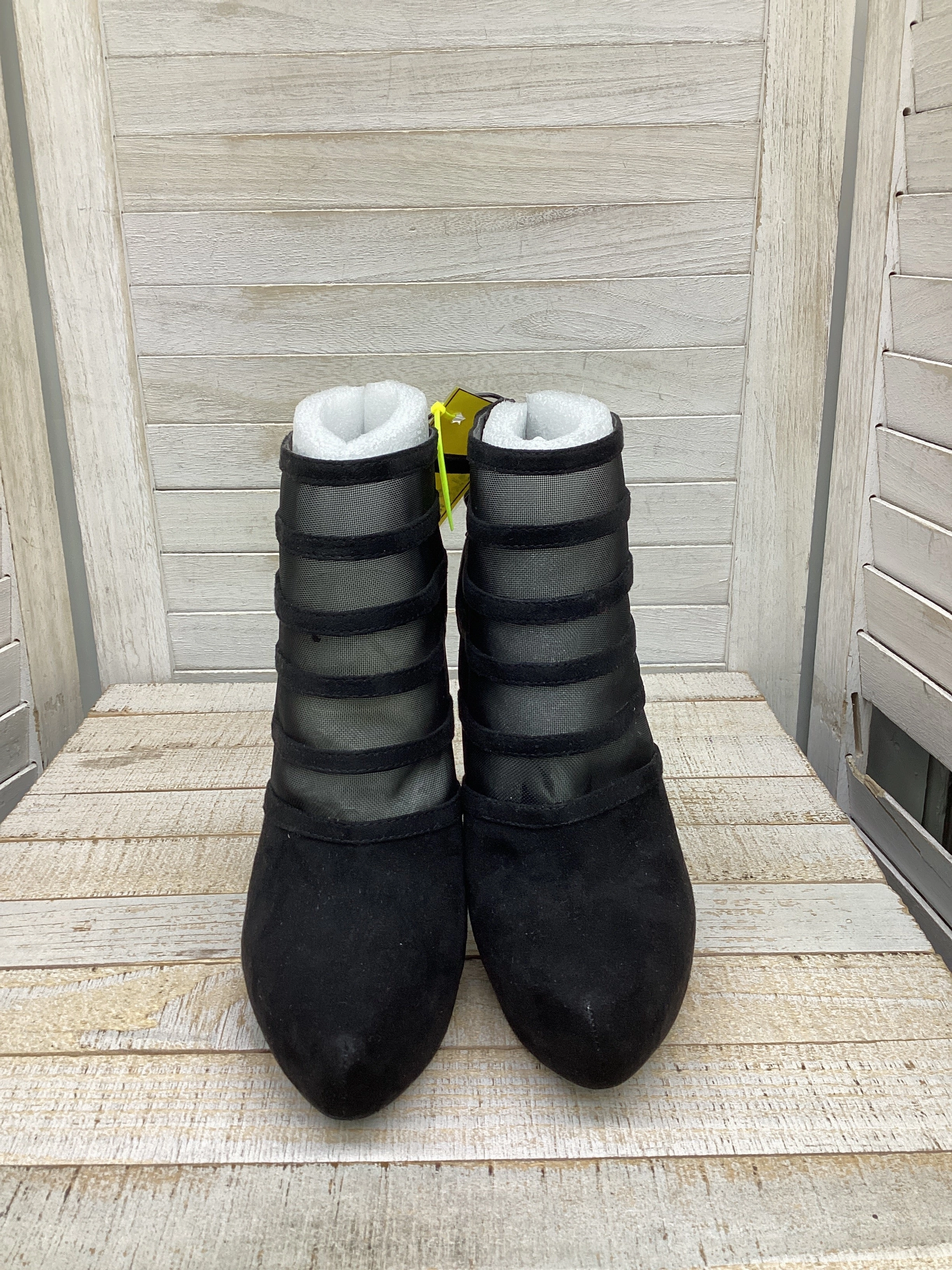Quick Drying Functional Minimalist Boots Ankle Heels By Aldo In Black, Size: 7