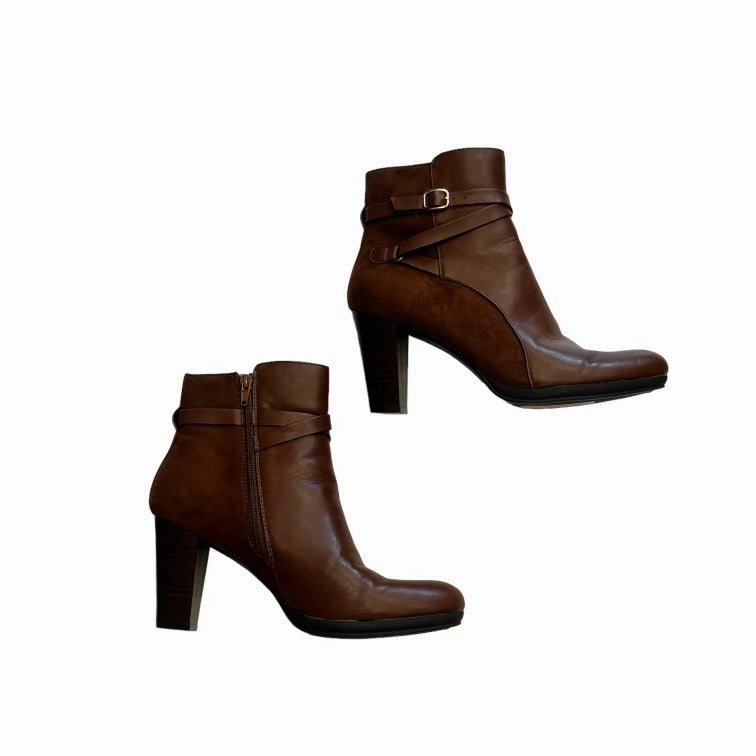 Rugged Walk Boots Ankle Heels By Andrew Gellar  Size: 9.5