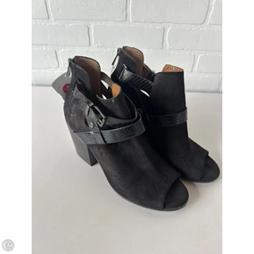 Secure Hold Durable Shell Winter Walker Boots Ankle Heels By Arturo Chiang In Black, Size: 10
