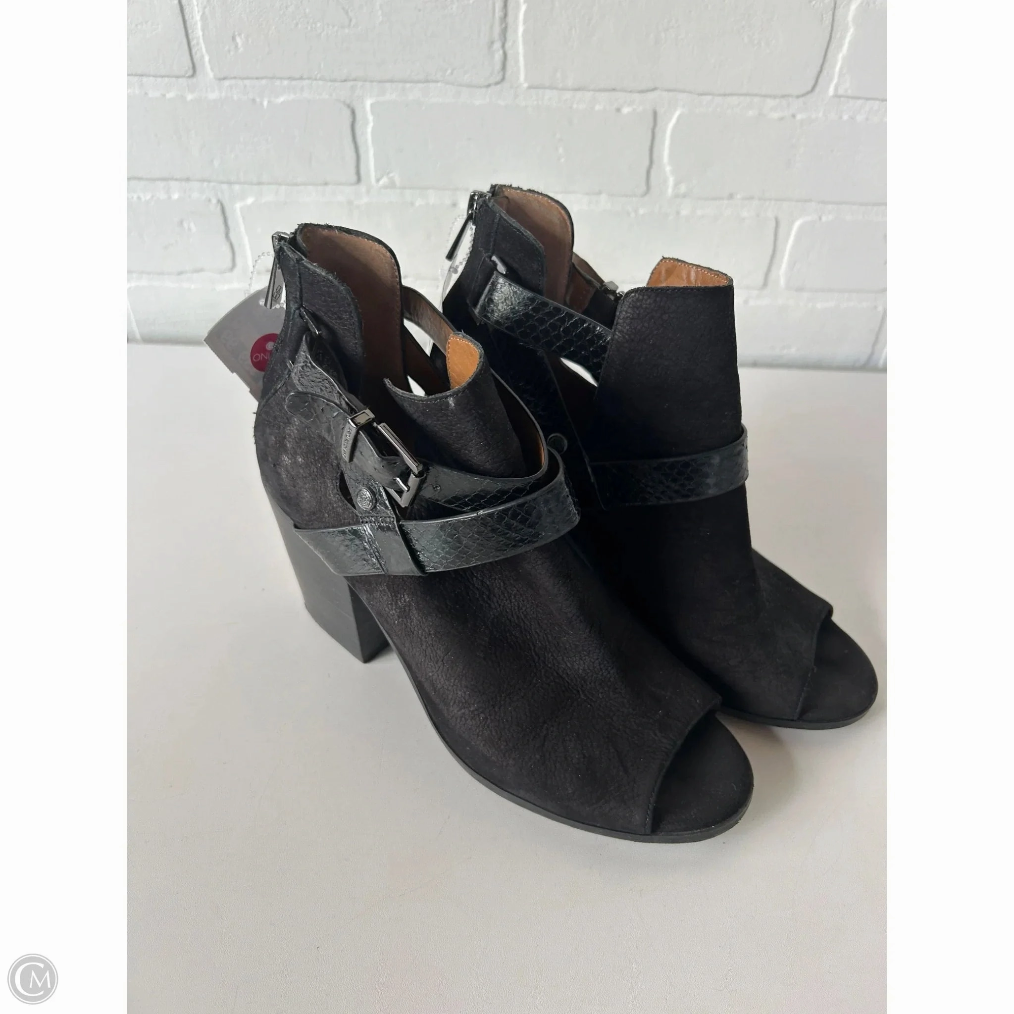 Secure Hold Durable Shell Winter Walker Boots Ankle Heels By Arturo Chiang In Black, Size: 10