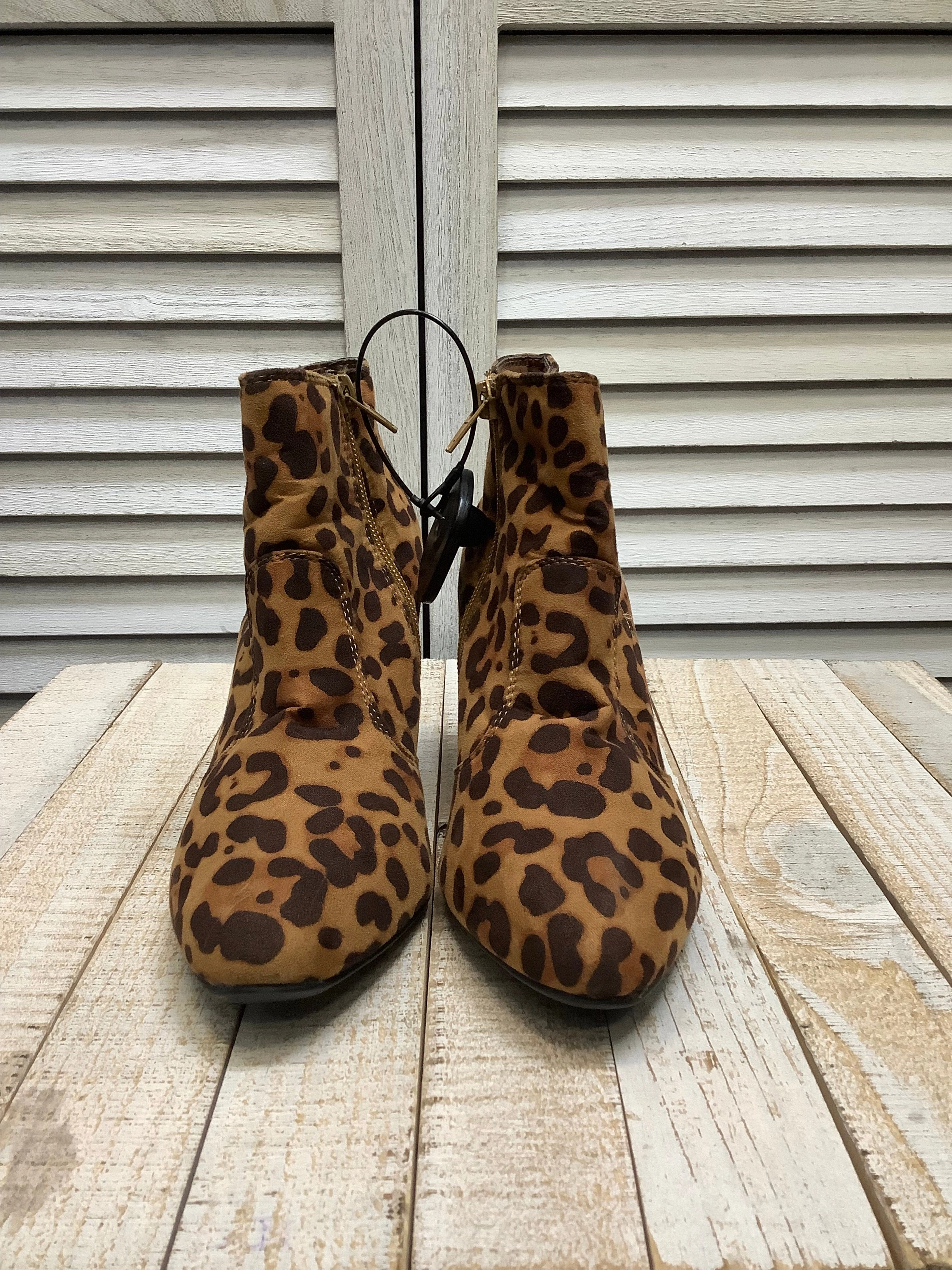 Insulated Outdoor Trek Thermoplastic Urethane Outsole Boots Ankle Heels By Bamboo In Animal Print, Size: 7