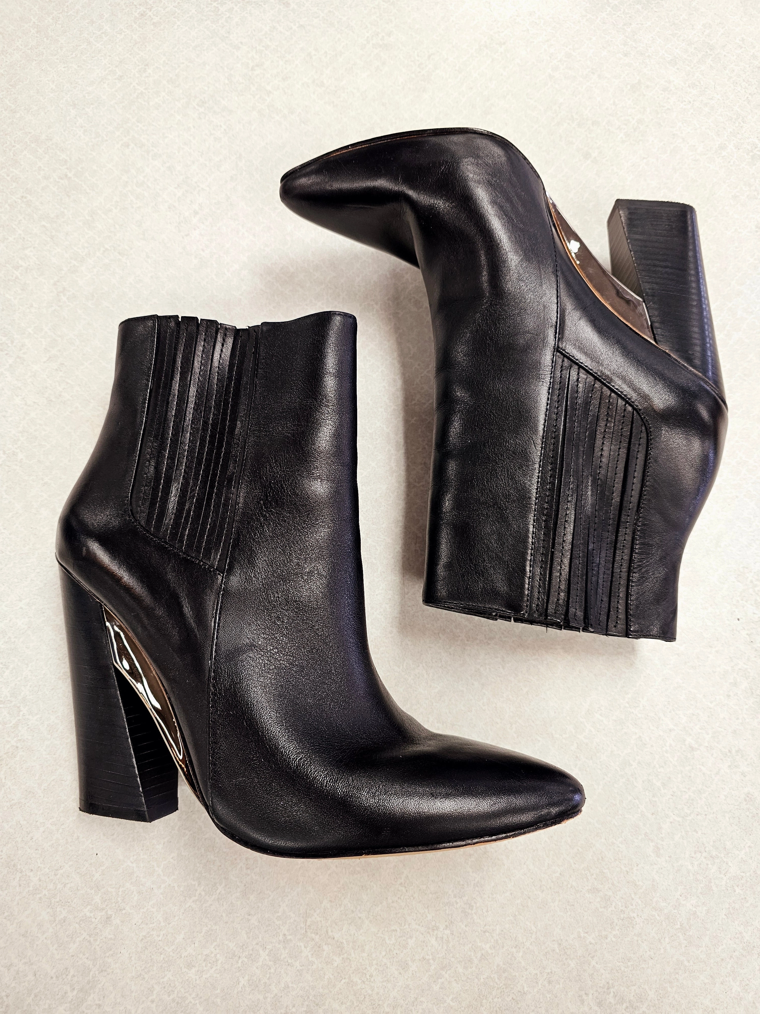 Boots Ankle Heels By Bcbgmaxazria In Black, Size:10 Seamless Interior Construction