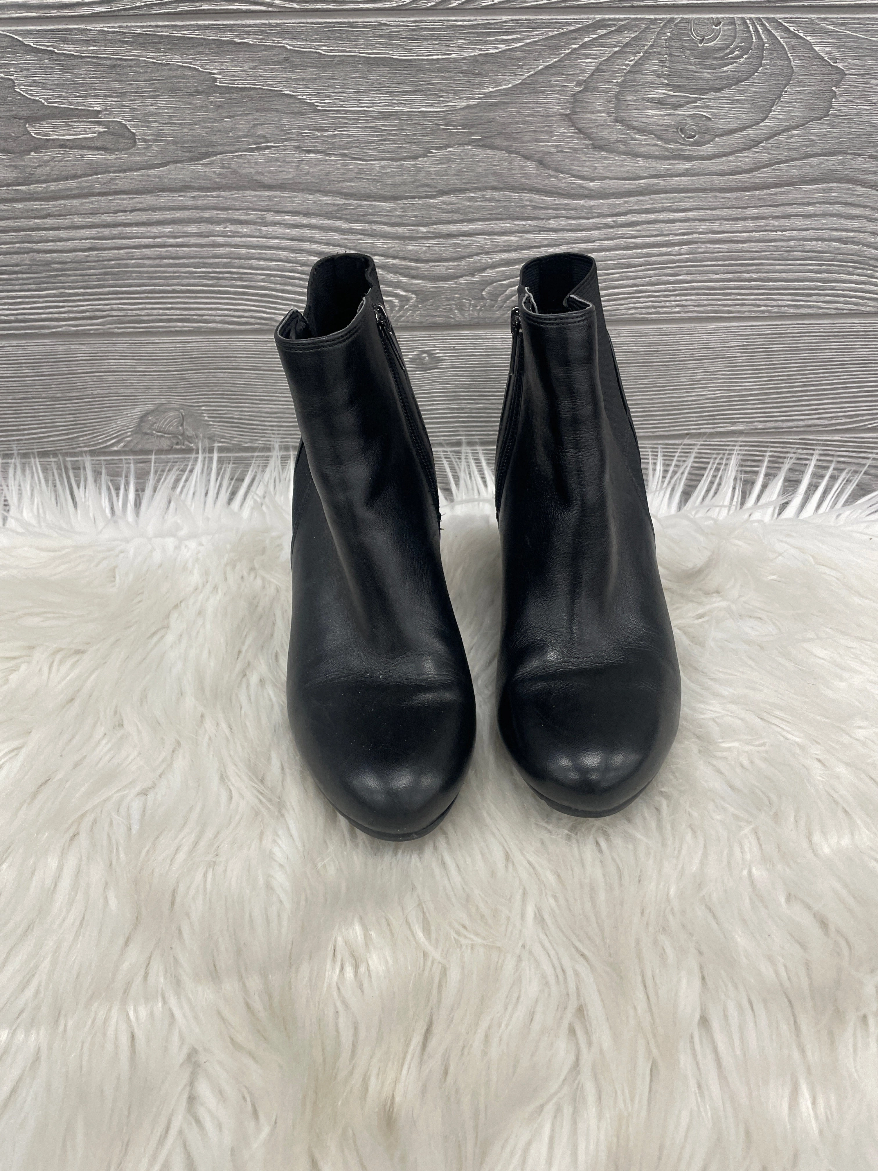 Boots Ankle Heels By Clarks In Black, Size: 8 Protective Gear Breathable Interior