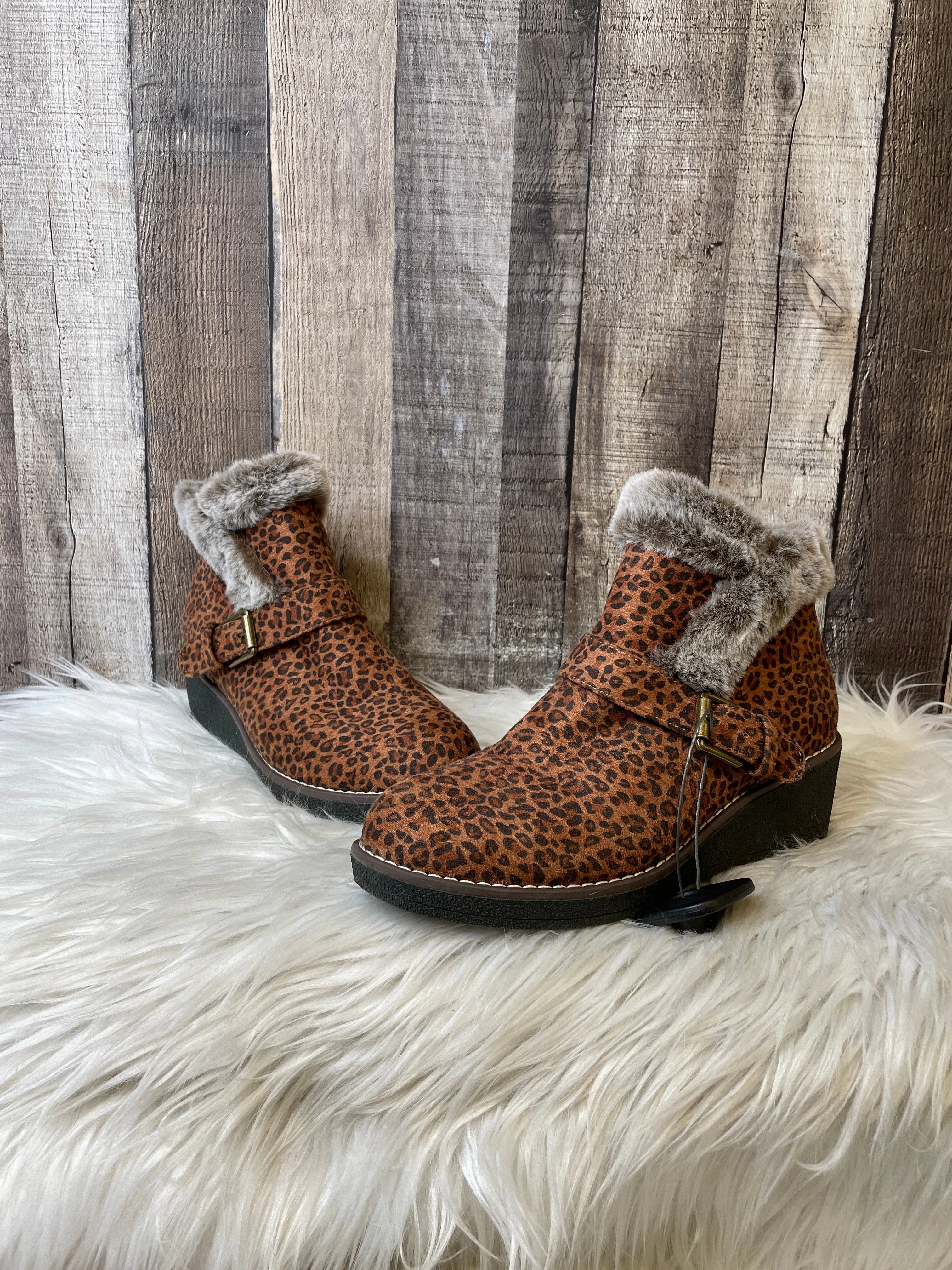 Daily Function Abrasion-resistant Boots Ankle Heels By Corkys  Size: 8