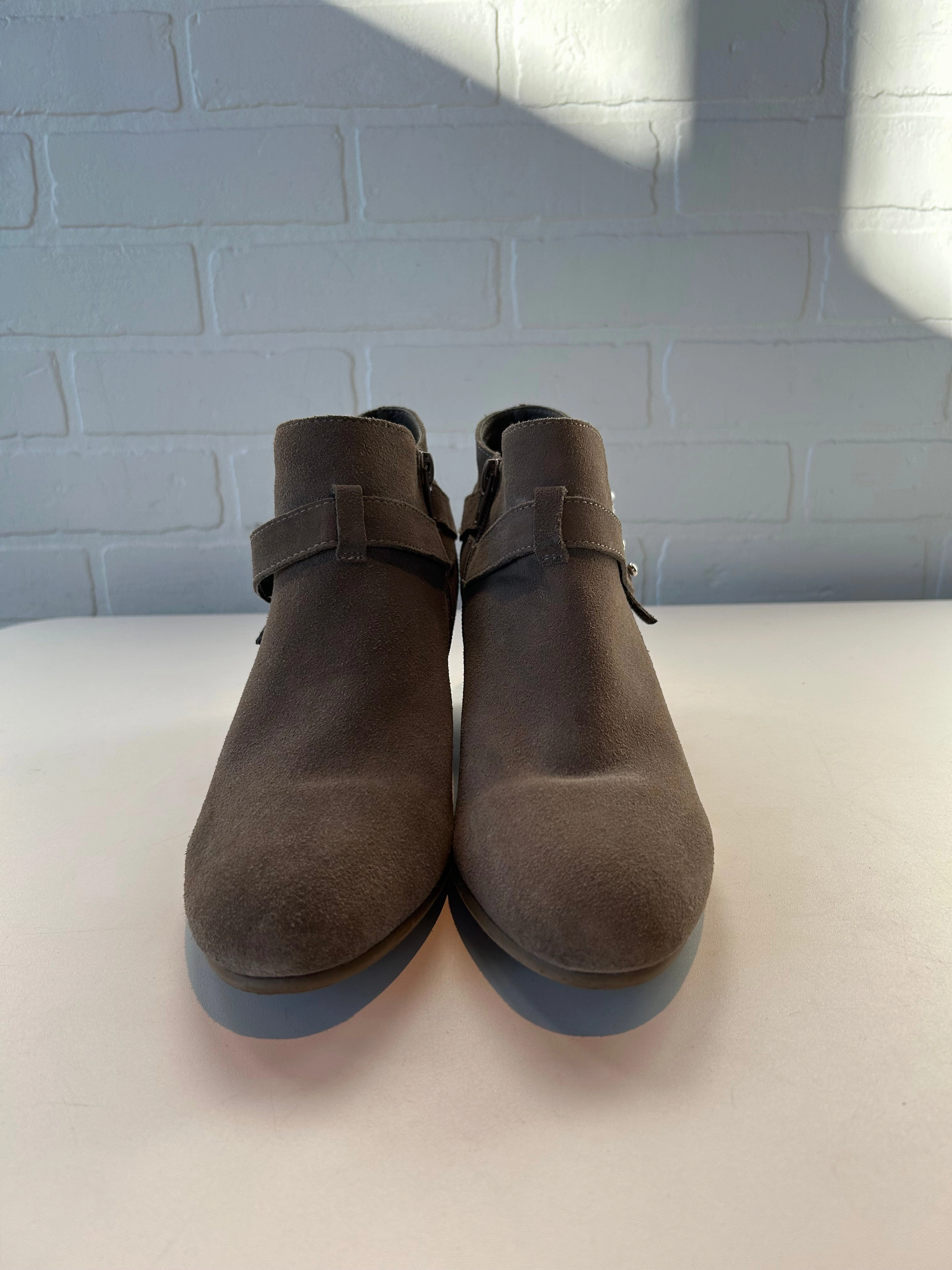 Boots Ankle Heels By Crown Vintage In Brown, Size: 10 Non Marking Outsole