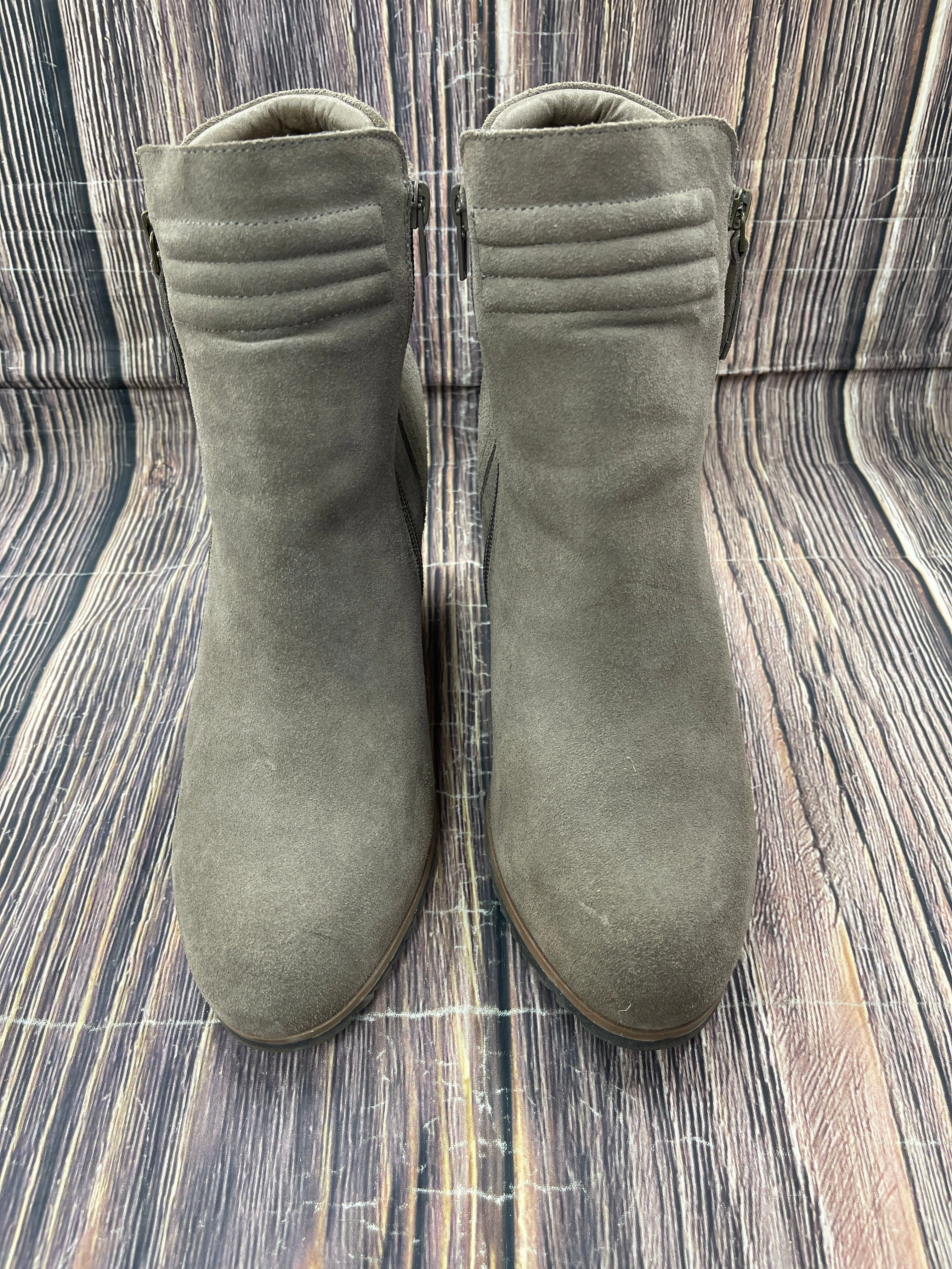 Boots Ankle Heels By Crown Vintage In Tan, Size: 11 Breathable Design Rough Trail