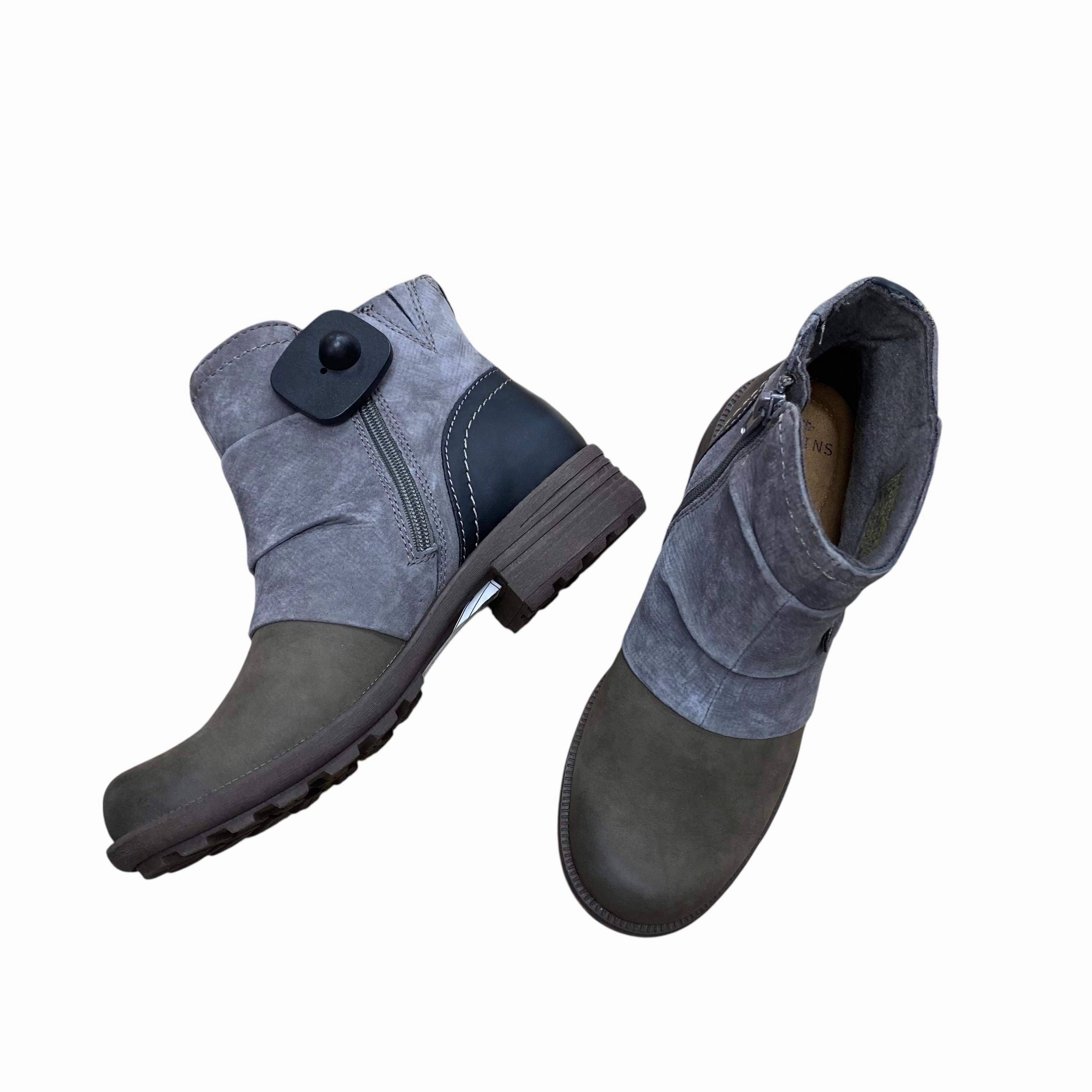 Boots Ankle Heels By Earth Origins In Multi, Size:8 Padded Interior Windy Weather