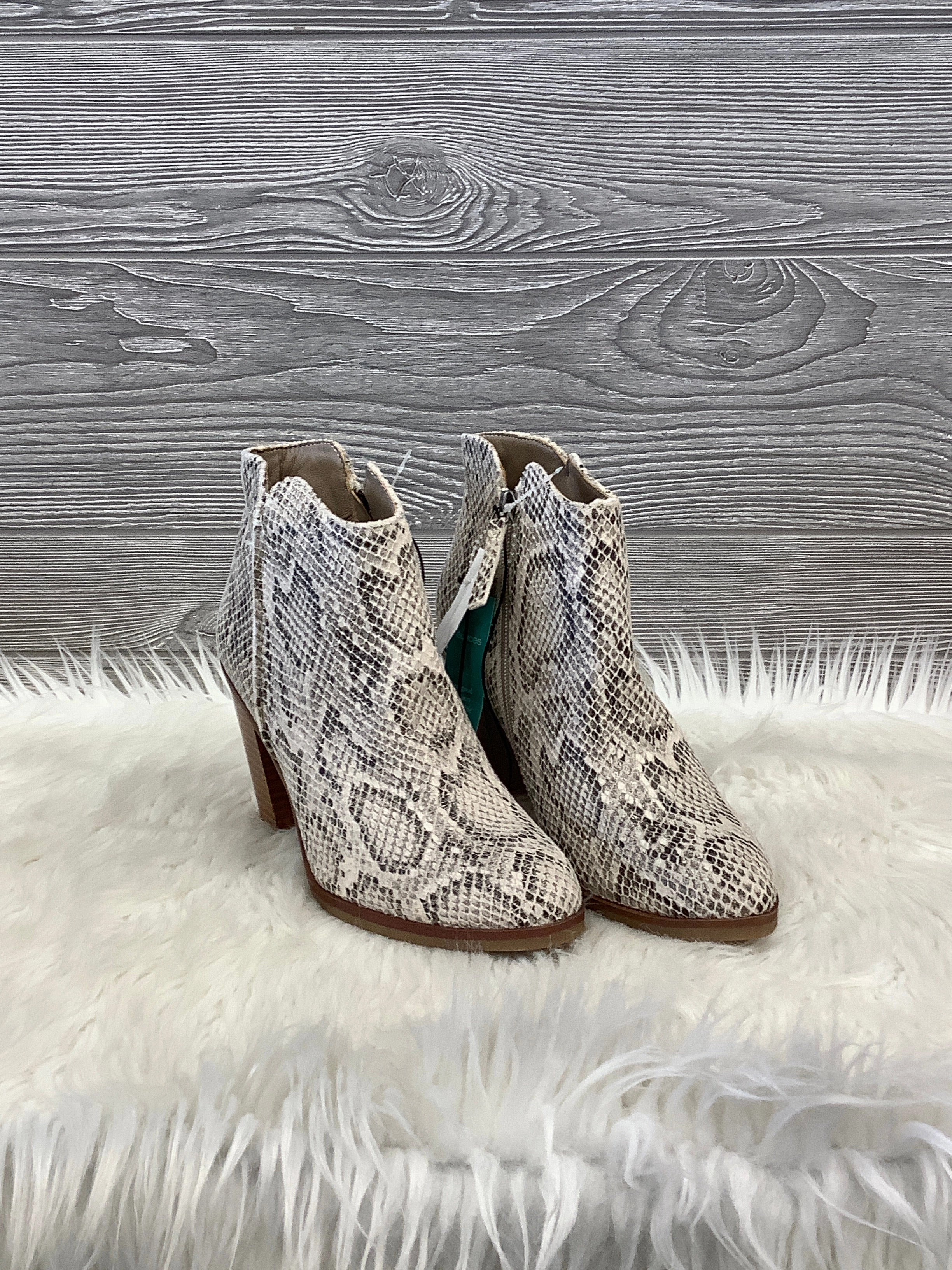 Boots Ankle Heels By Maurices In Snakeskin Print, Size: 8 Everyday Walk Coffee Shop
