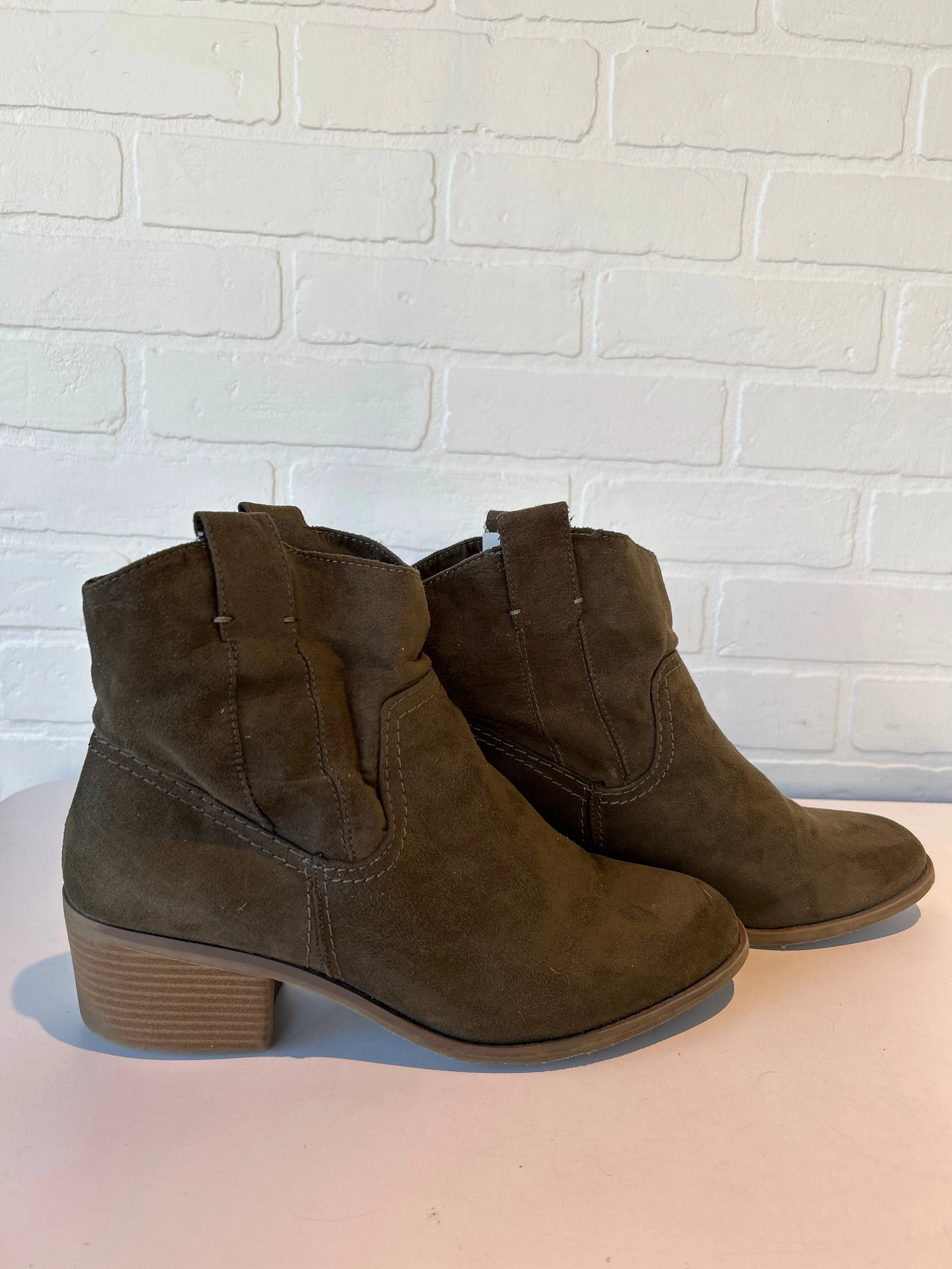 Boots Ankle Heels By Merona In Green, Size: 11 Easy Walk Grippy Outsole Adventure Seeker
