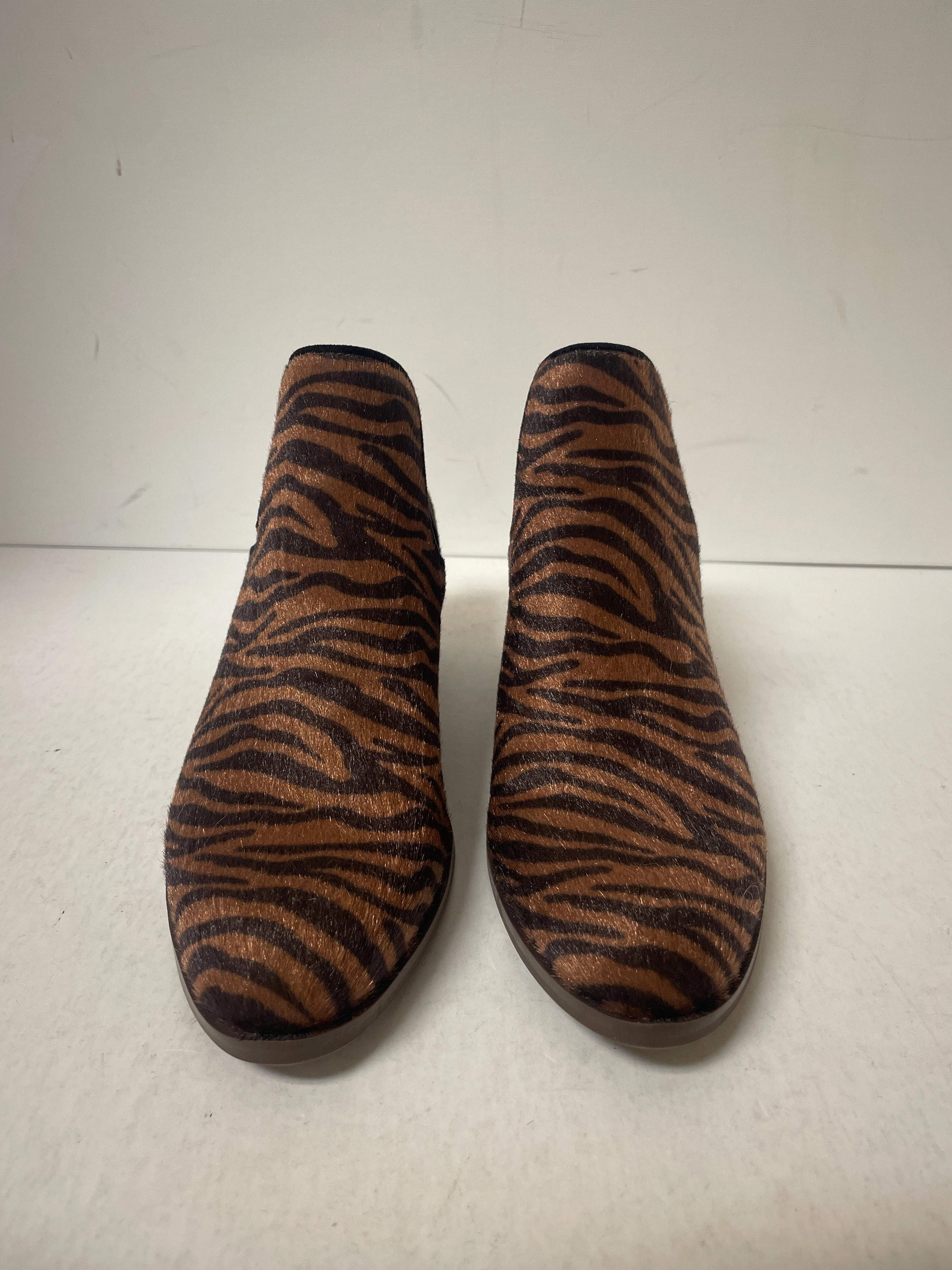 Ergonomic Shape Boots Ankle Heels By New Directions In Animal Print, Size: 6