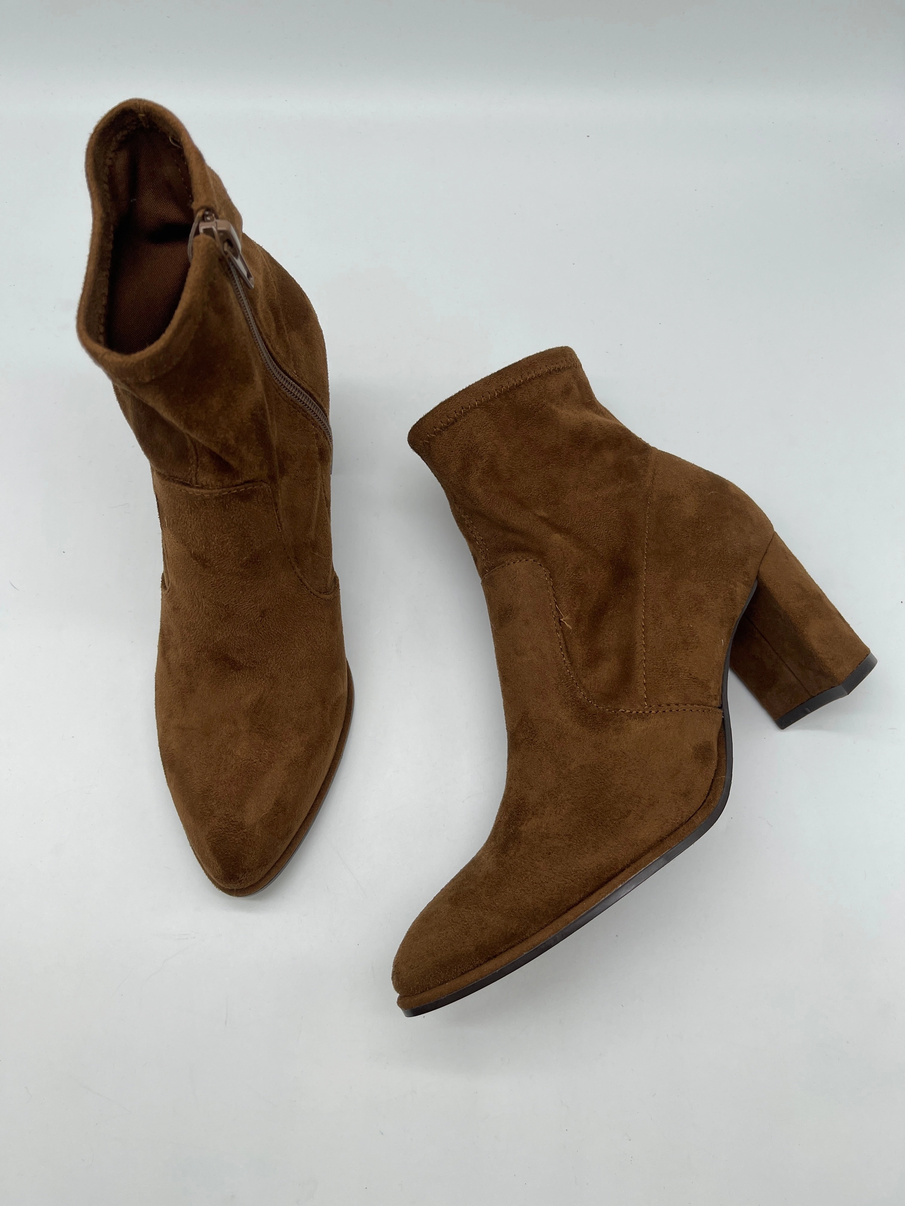 british retro Comfort Lining Cold Weather Commuter Boots Ankle Heels By Nine West In Brown, Size: 7