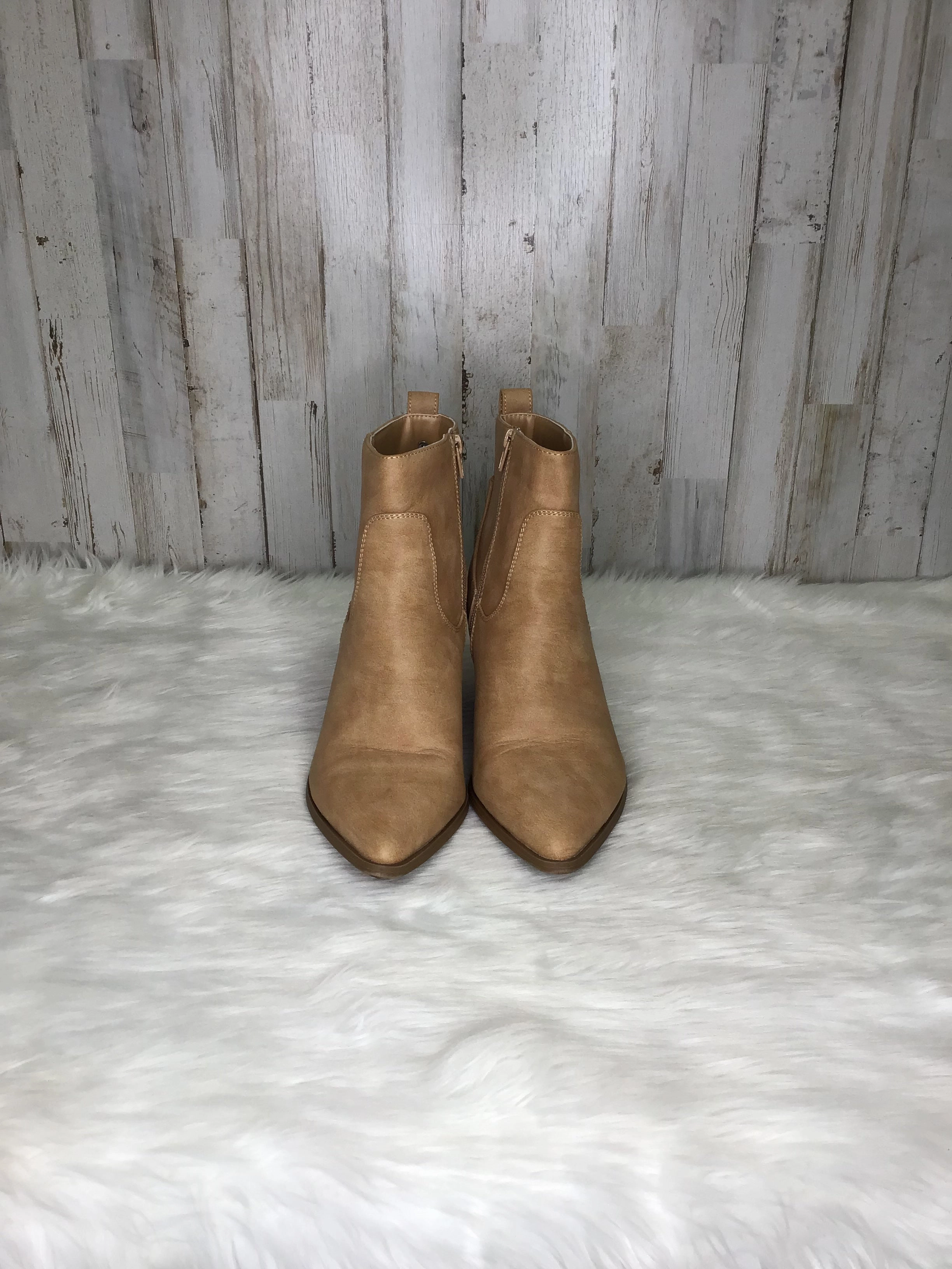 All-Purpose Footwear Boots Ankle Heels By Qupid  Size: 9