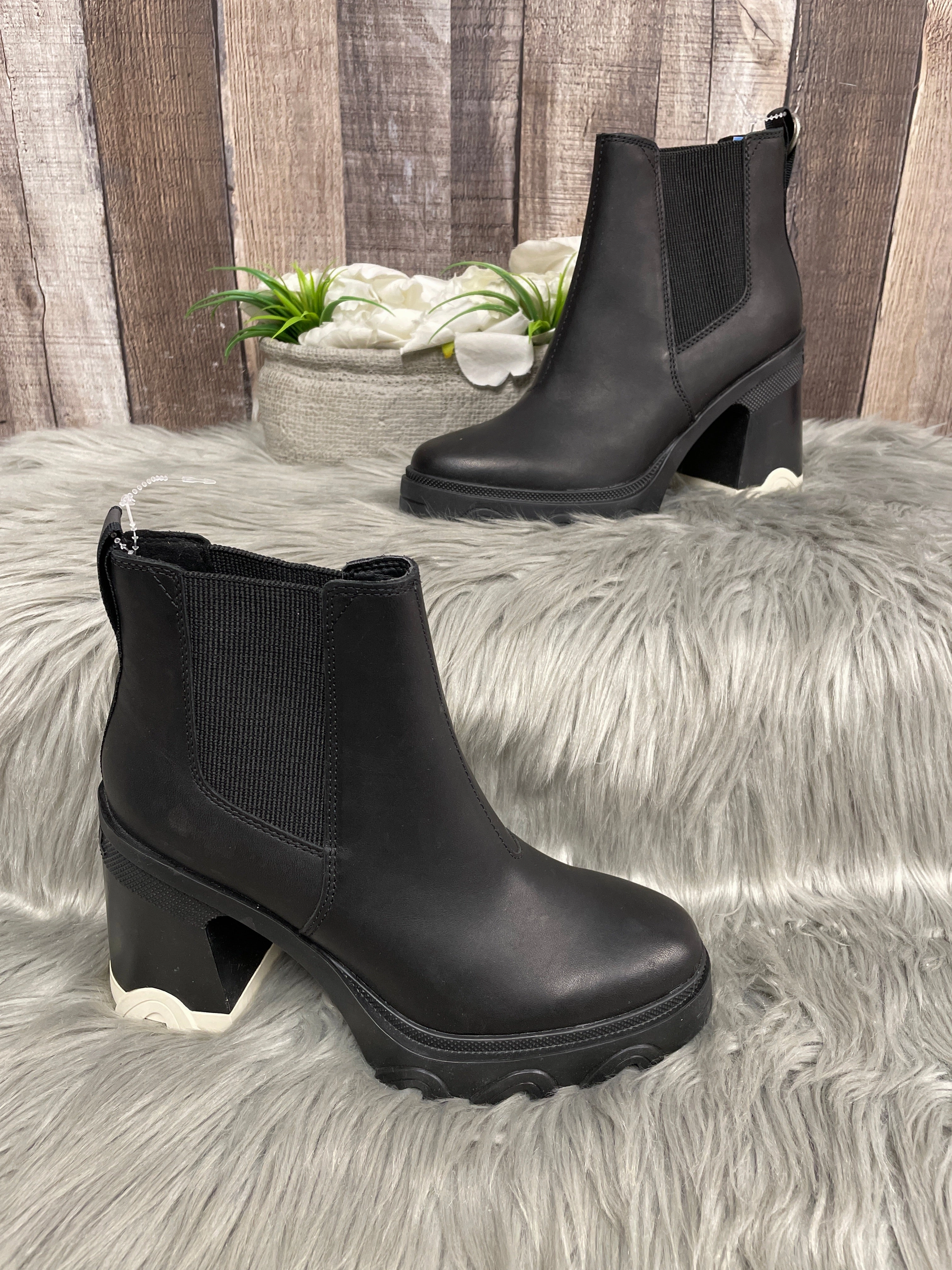 Boots Ankle Heels By Sorel In Black, Size: 7 Low Rise
